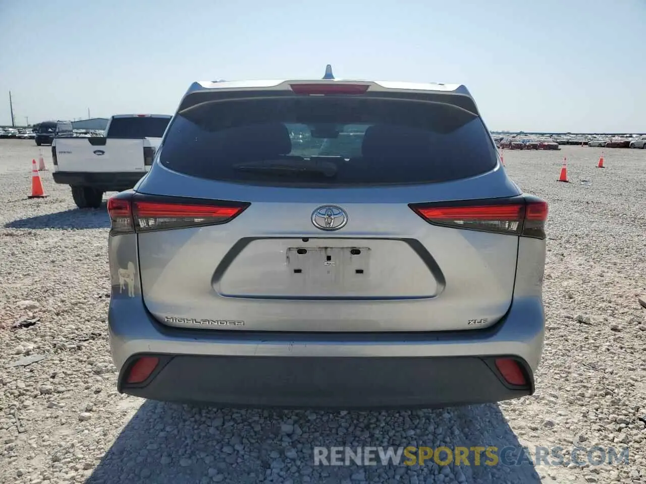 6 Photograph of a damaged car 5TDGZRAH5LS502887 TOYOTA HIGHLANDER 2020