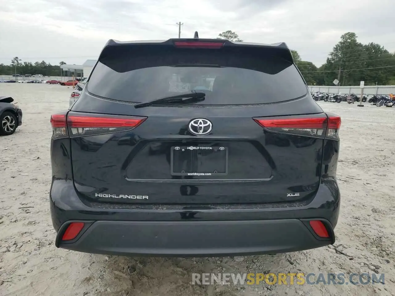 6 Photograph of a damaged car 5TDGZRAH6LS009333 TOYOTA HIGHLANDER 2020