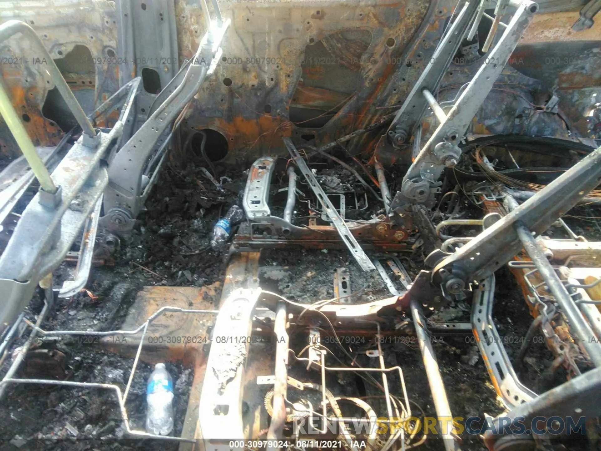 8 Photograph of a damaged car 5TDGZRAH7LS029560 TOYOTA HIGHLANDER 2020