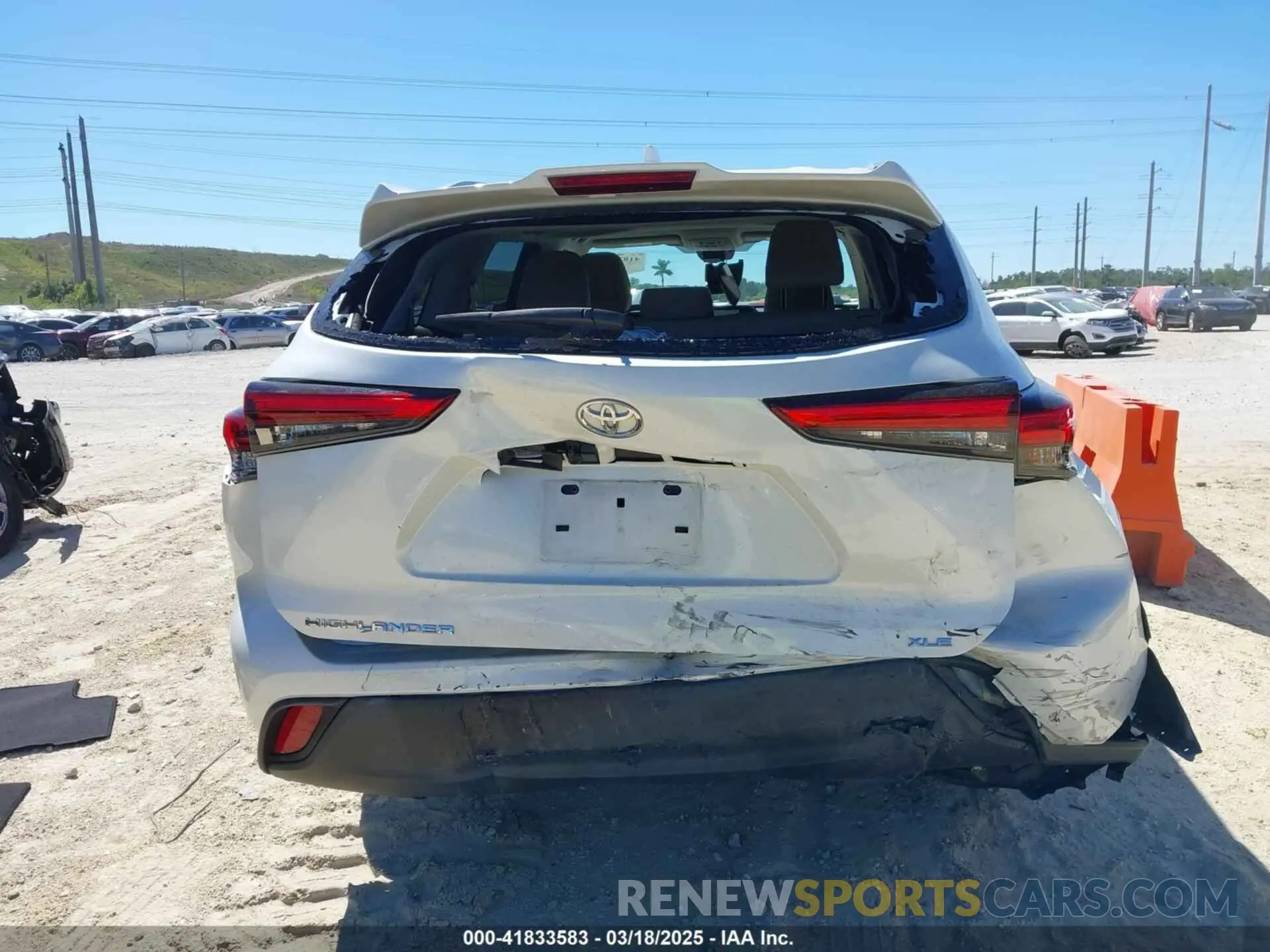 16 Photograph of a damaged car 5TDGZRAH7LS029834 TOYOTA HIGHLANDER 2020