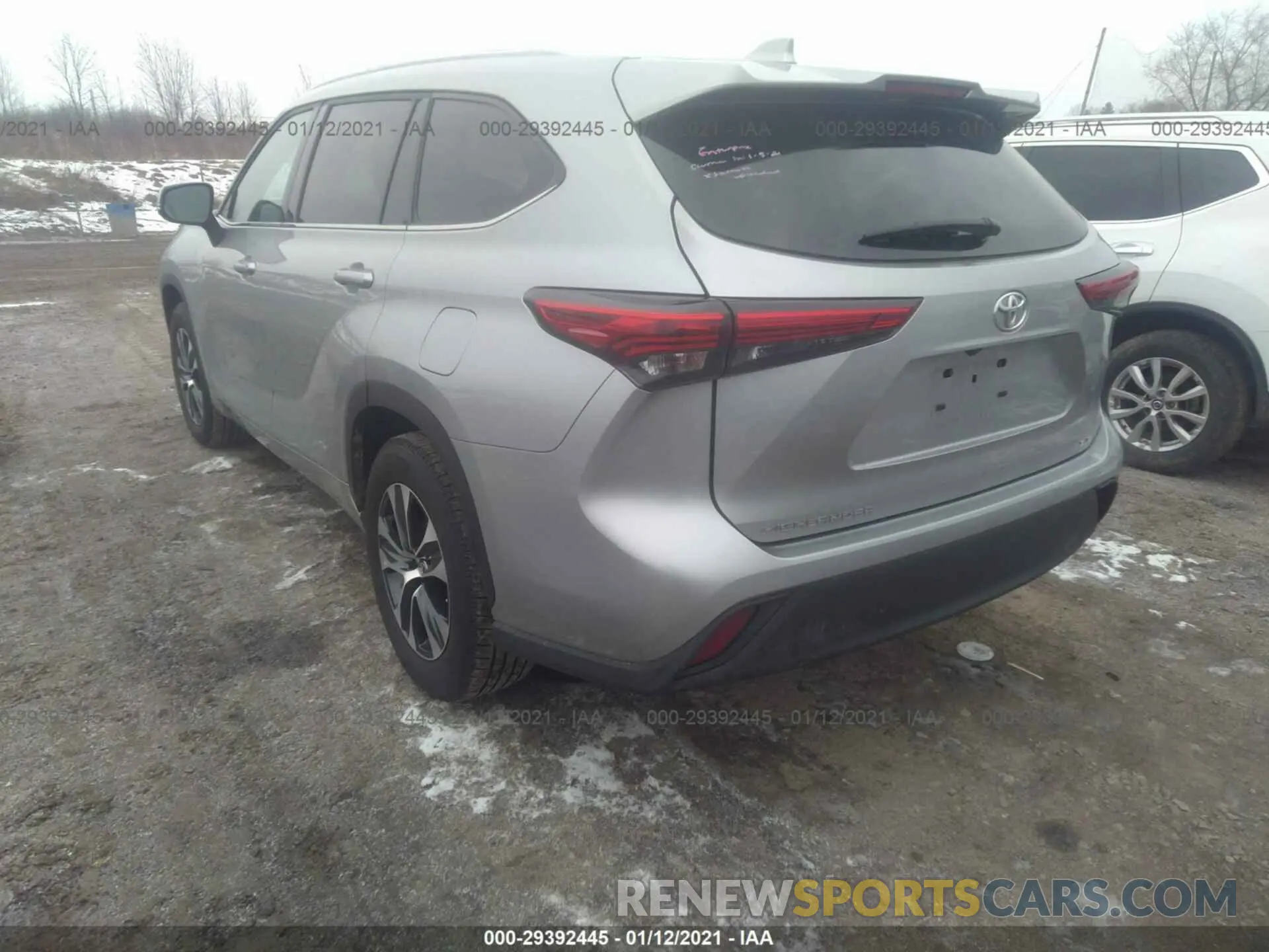 3 Photograph of a damaged car 5TDGZRAH8LS502866 TOYOTA HIGHLANDER 2020