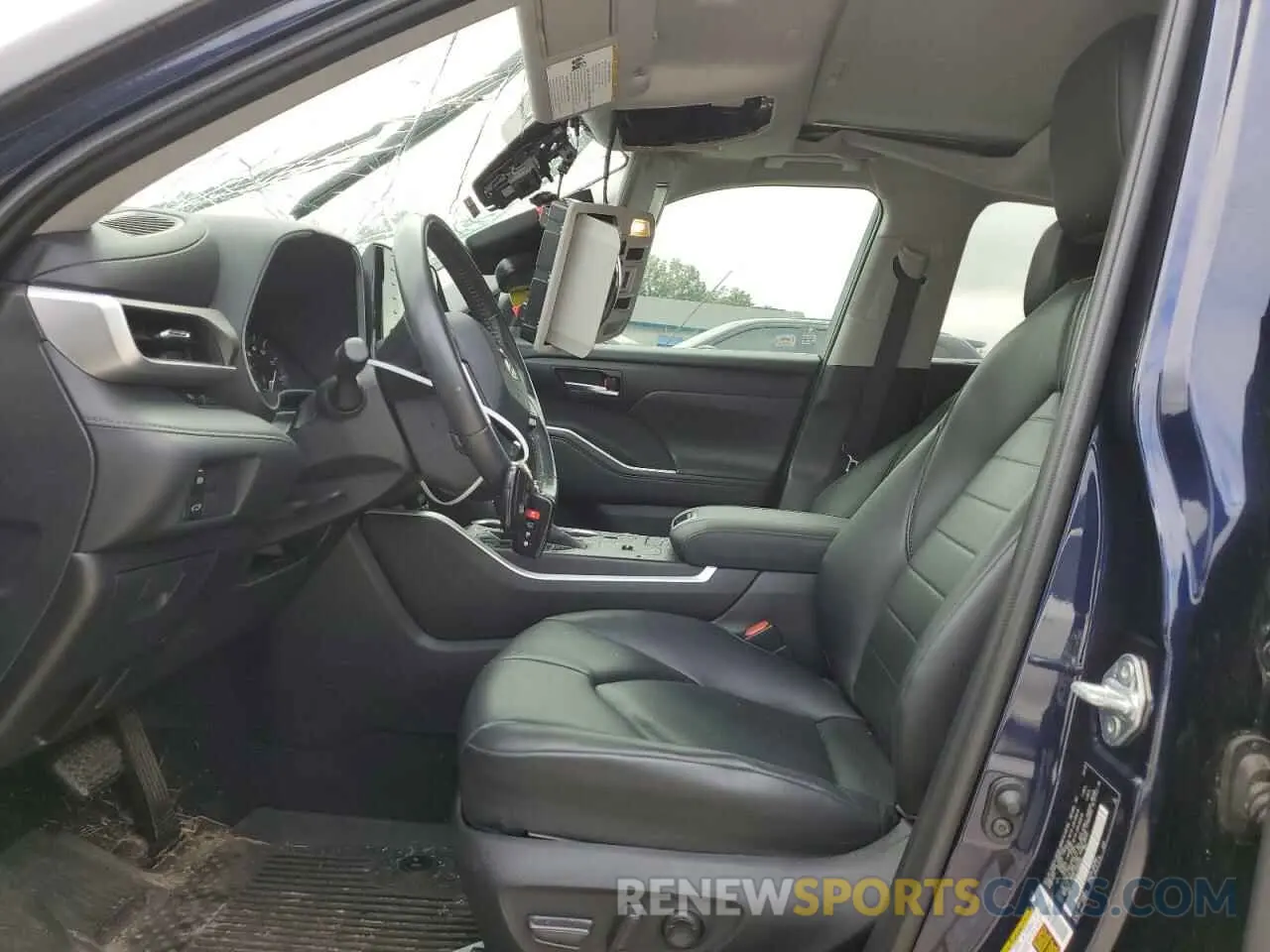7 Photograph of a damaged car 5TDGZRAH9LS506666 TOYOTA HIGHLANDER 2020