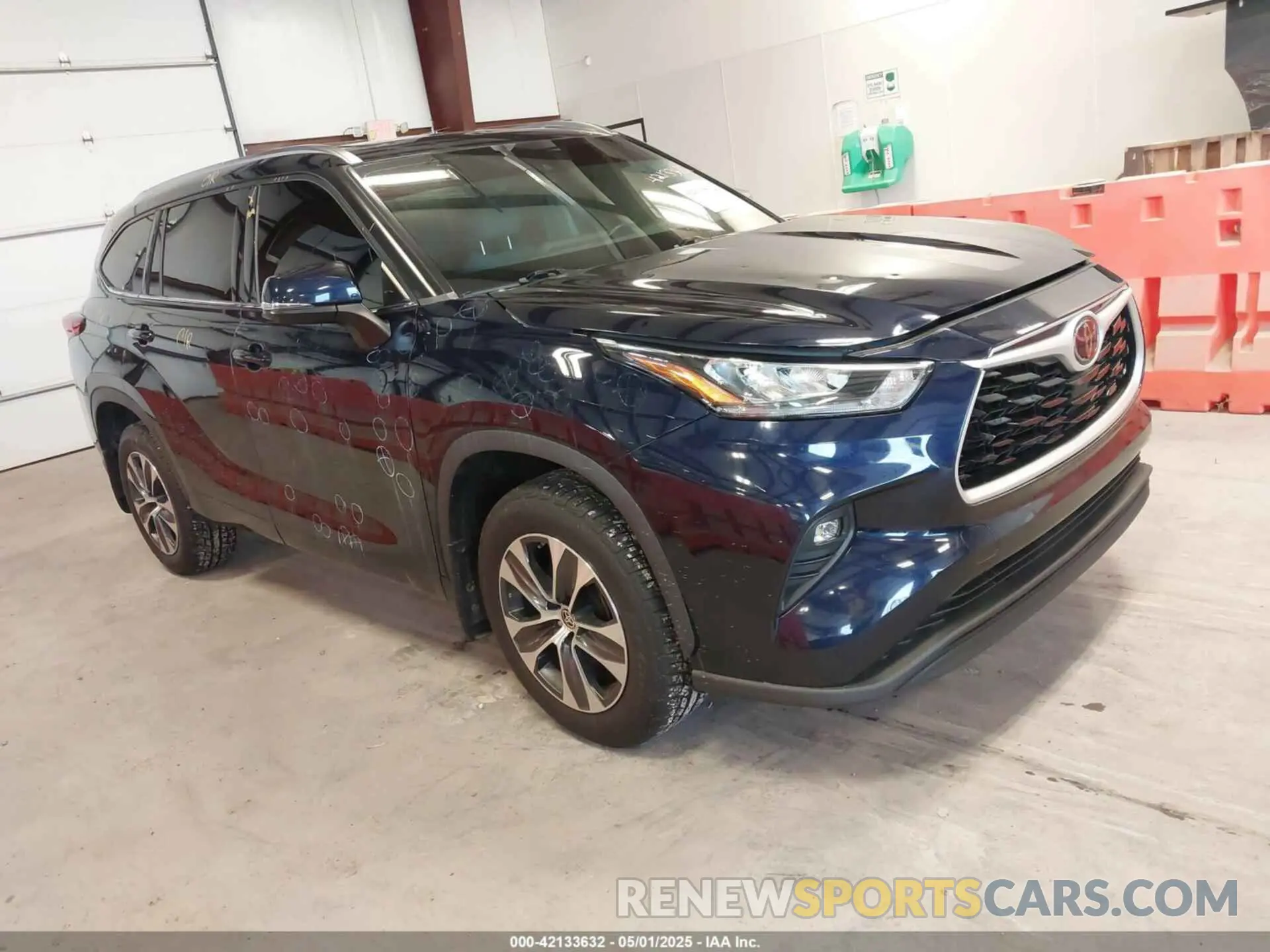1 Фотография поврежденного автомобиля 5TDGZRBH0LS024229 TOYOTA HIGHLANDER 2020