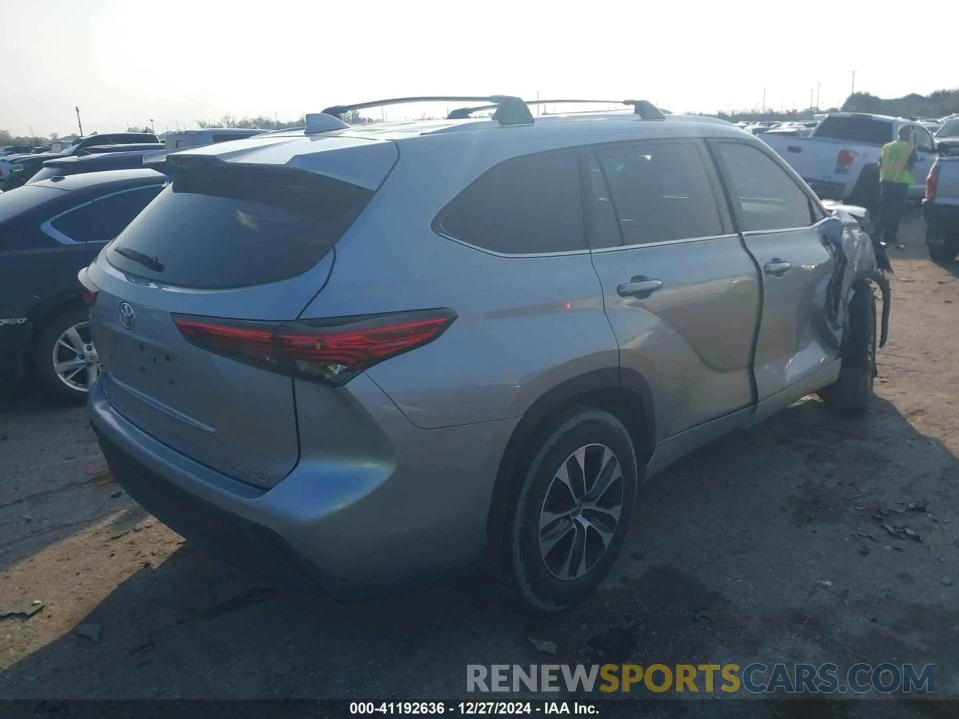 4 Фотография поврежденного автомобиля 5TDGZRBH0LS508126 TOYOTA HIGHLANDER 2020