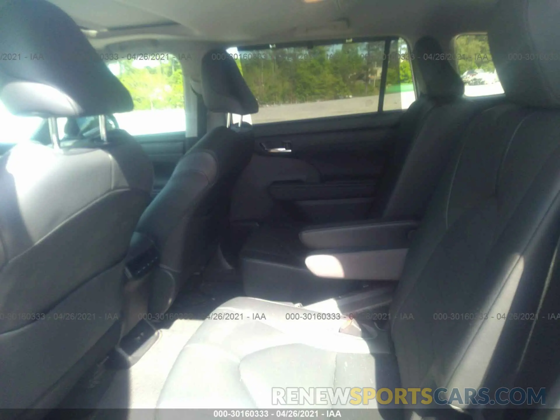 8 Photograph of a damaged car 5TDGZRBH0LS512676 TOYOTA HIGHLANDER 2020