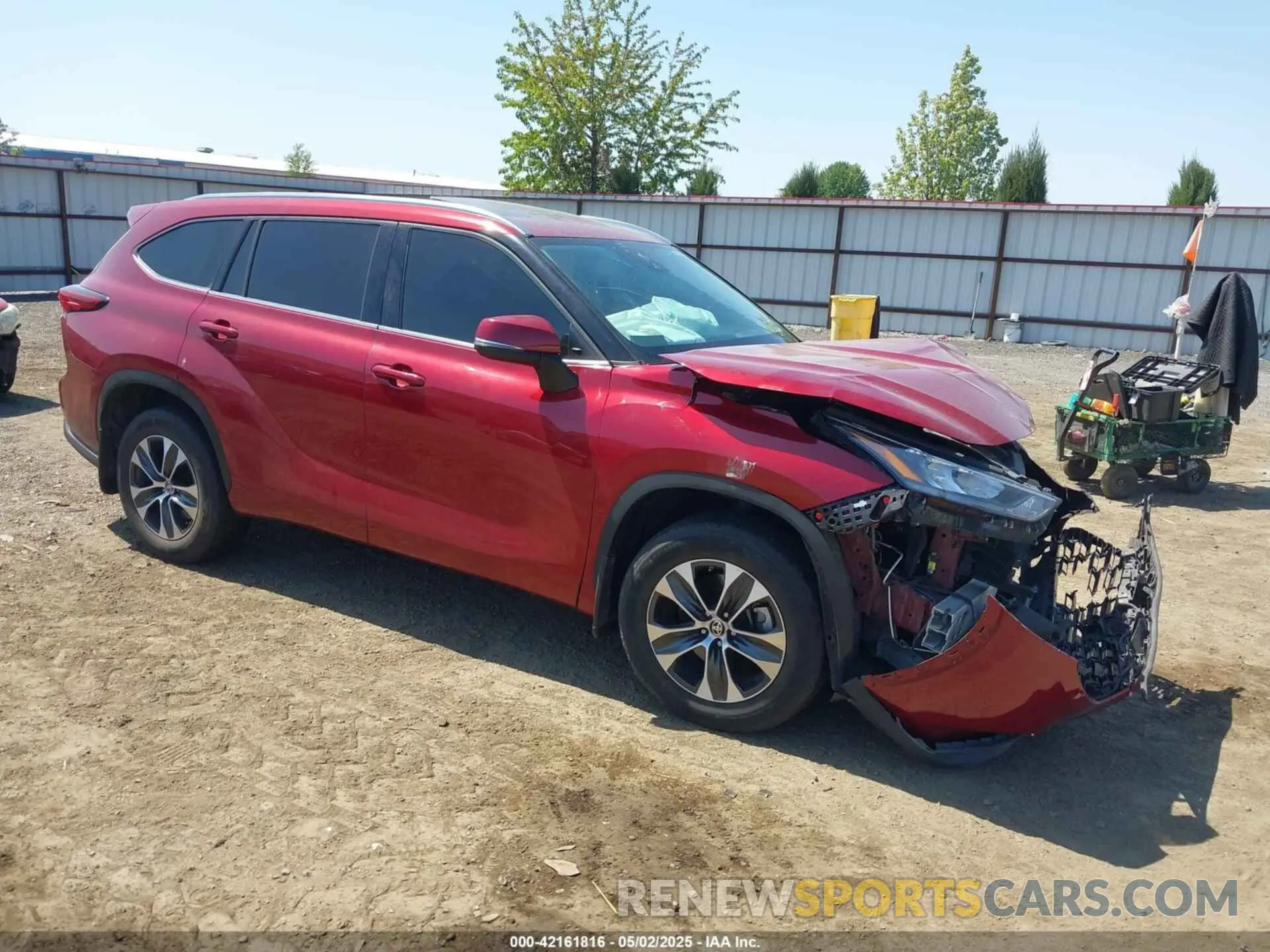 1 Photograph of a damaged car 5TDGZRBH1LS024062 TOYOTA HIGHLANDER 2020