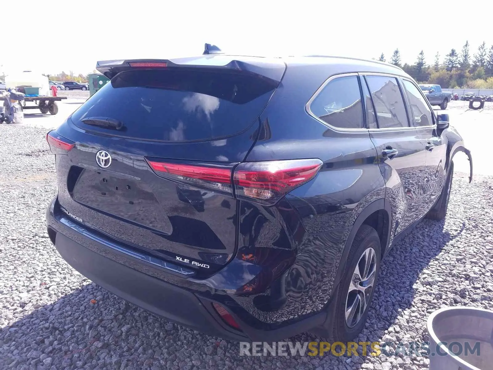 4 Photograph of a damaged car 5TDGZRBH2LS004614 TOYOTA HIGHLANDER 2020