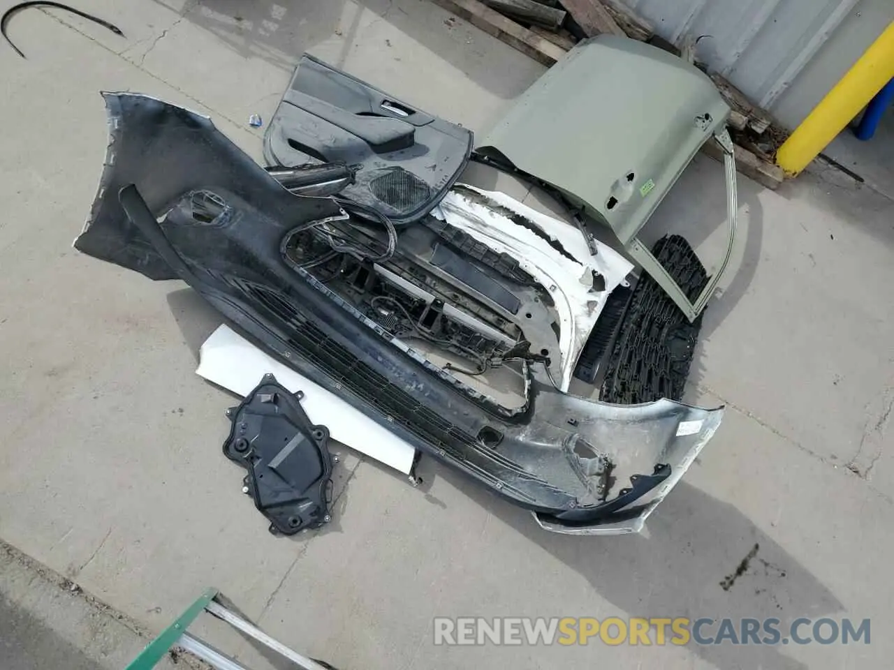 13 Photograph of a damaged car 5TDGZRBH2LS052338 TOYOTA HIGHLANDER 2020
