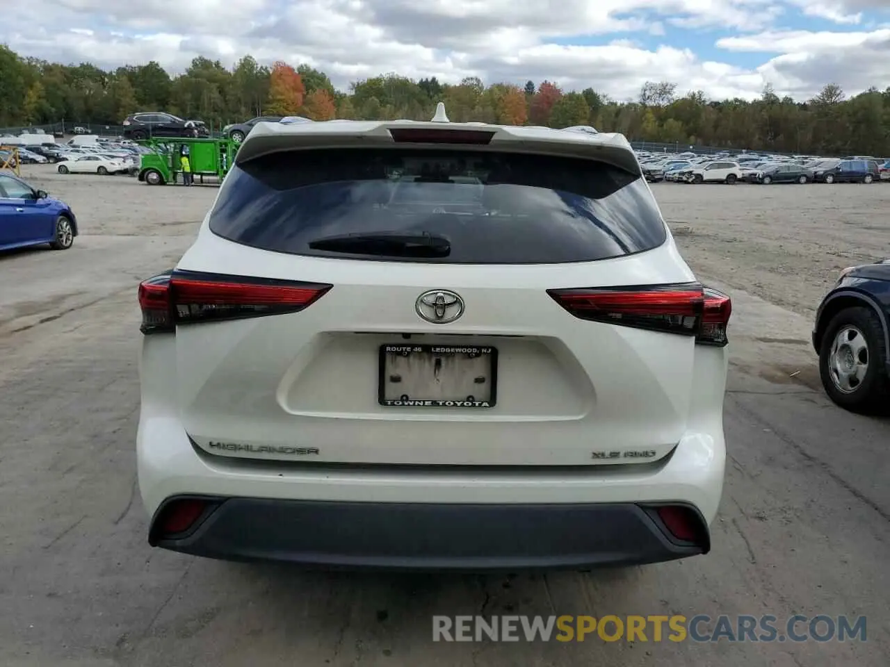6 Photograph of a damaged car 5TDGZRBH2LS052338 TOYOTA HIGHLANDER 2020