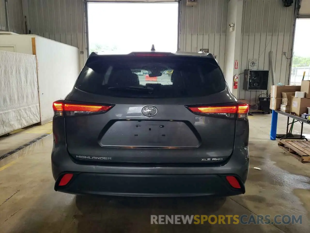 6 Photograph of a damaged car 5TDGZRBH3LS013368 TOYOTA HIGHLANDER 2020