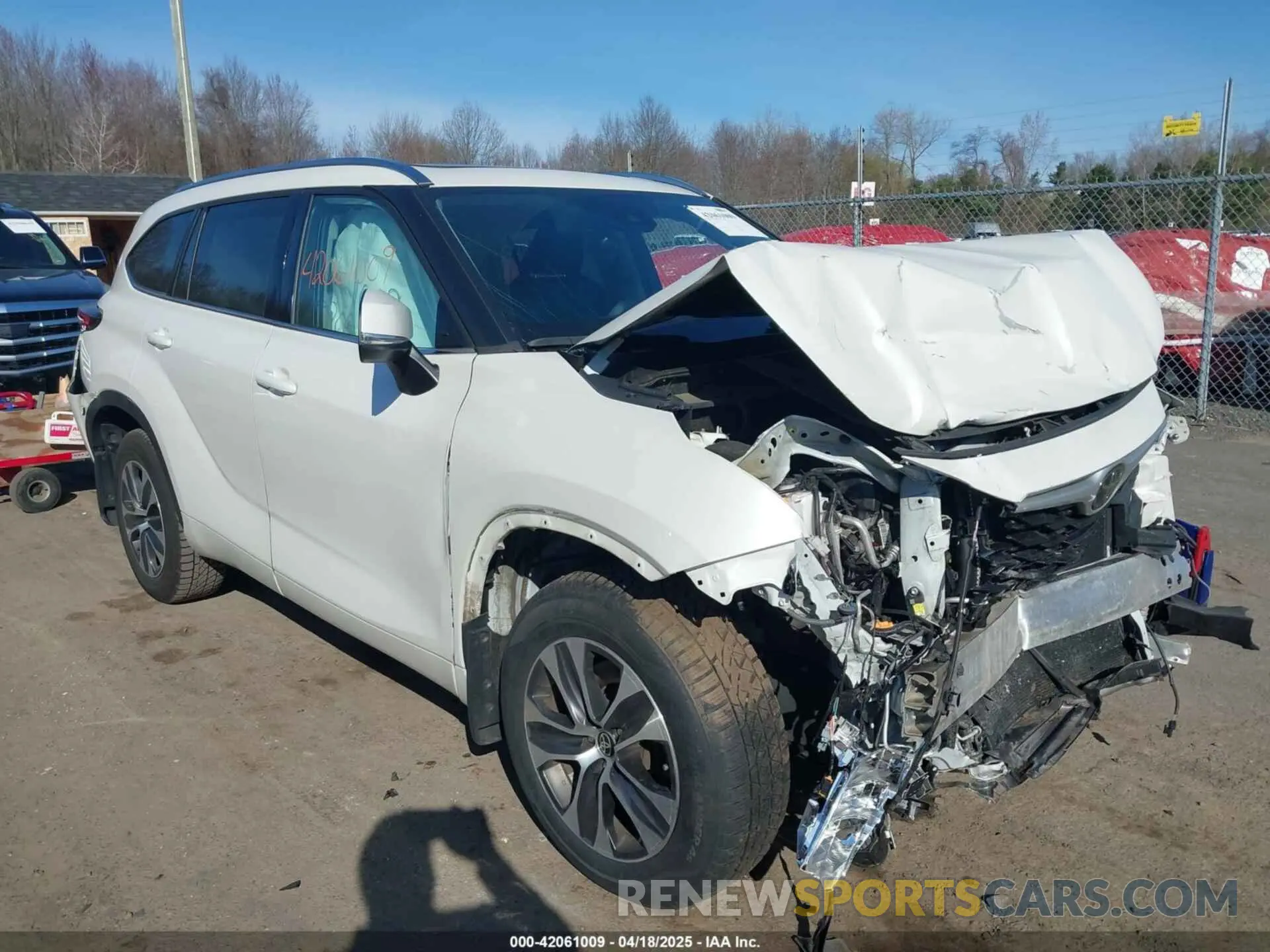 1 Фотография поврежденного автомобиля 5TDGZRBH4LS031264 TOYOTA HIGHLANDER 2020