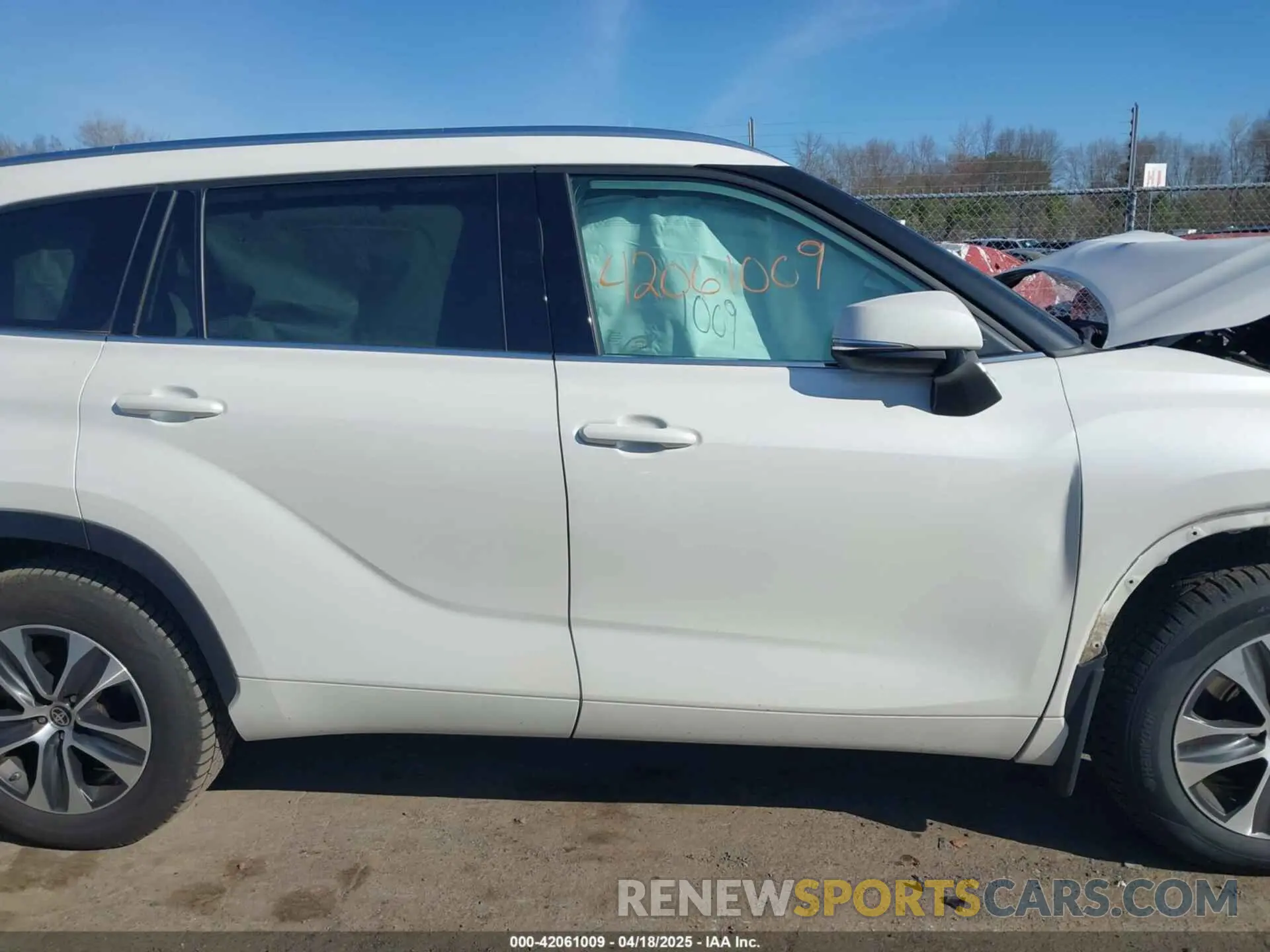 13 Фотография поврежденного автомобиля 5TDGZRBH4LS031264 TOYOTA HIGHLANDER 2020