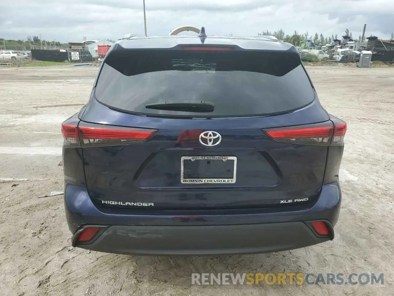 6 Photograph of a damaged car 5TDGZRBH6LS009878 TOYOTA HIGHLANDER 2020