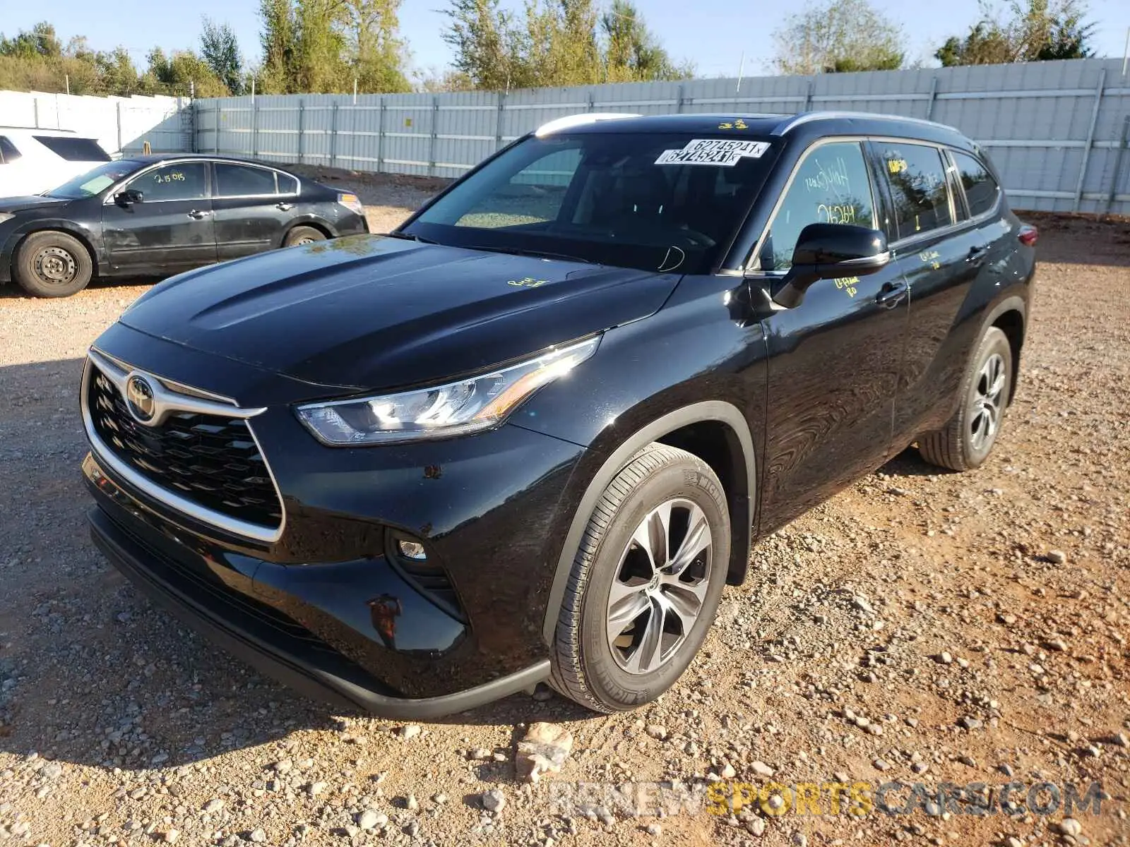 2 Photograph of a damaged car 5TDGZRBH6LS017902 TOYOTA HIGHLANDER 2020