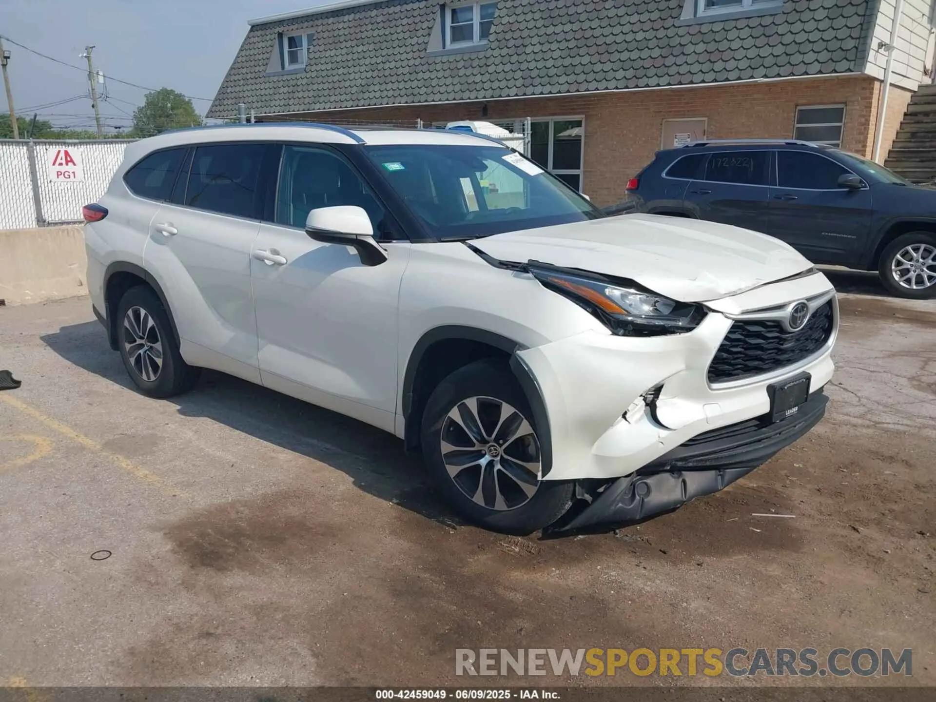 1 Photograph of a damaged car 5TDGZRBH6LS030083 TOYOTA HIGHLANDER 2020