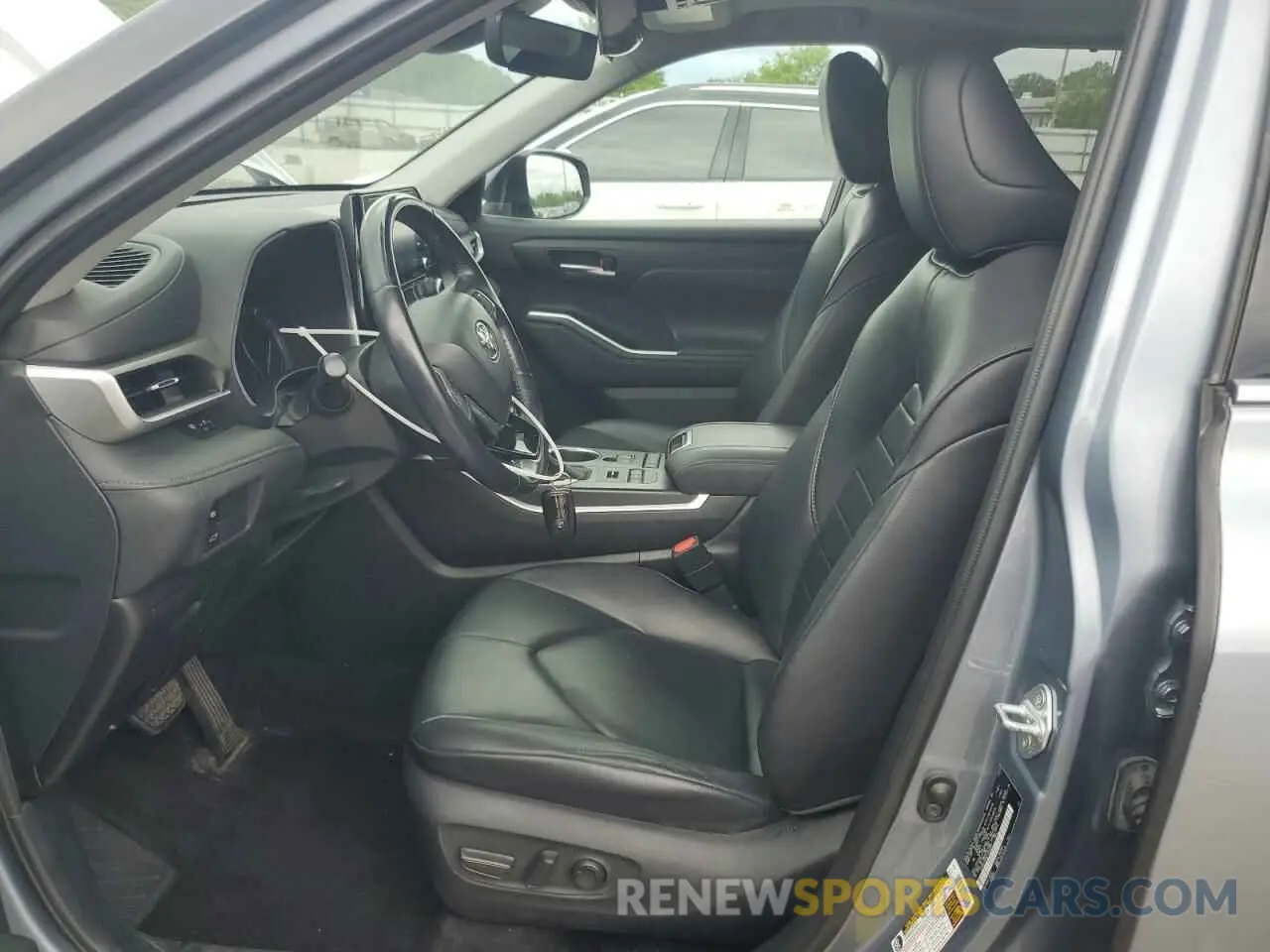 7 Photograph of a damaged car 5TDGZRBH8LS024401 TOYOTA HIGHLANDER 2020