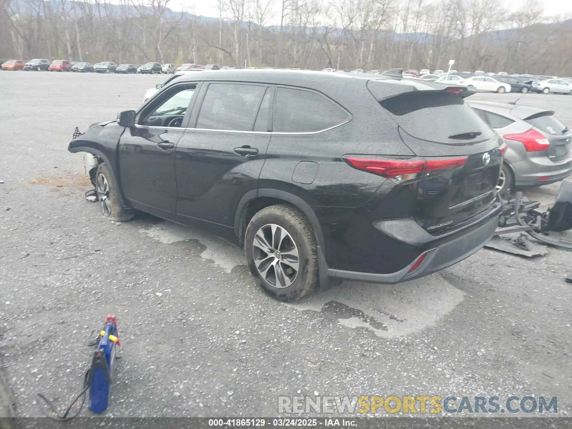 3 Photograph of a damaged car 5TDGZRBH8LS514997 TOYOTA HIGHLANDER 2020