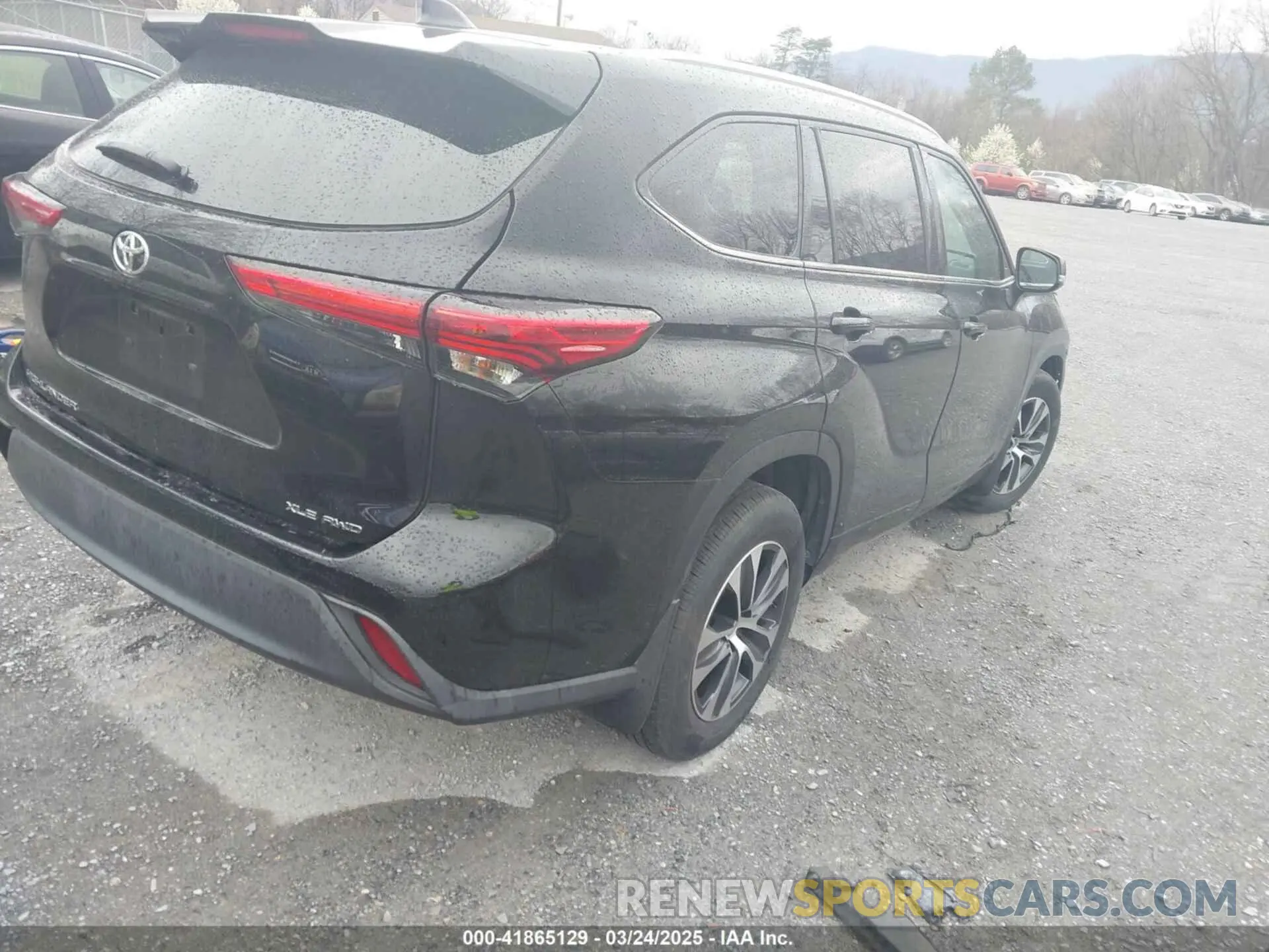 4 Photograph of a damaged car 5TDGZRBH8LS514997 TOYOTA HIGHLANDER 2020
