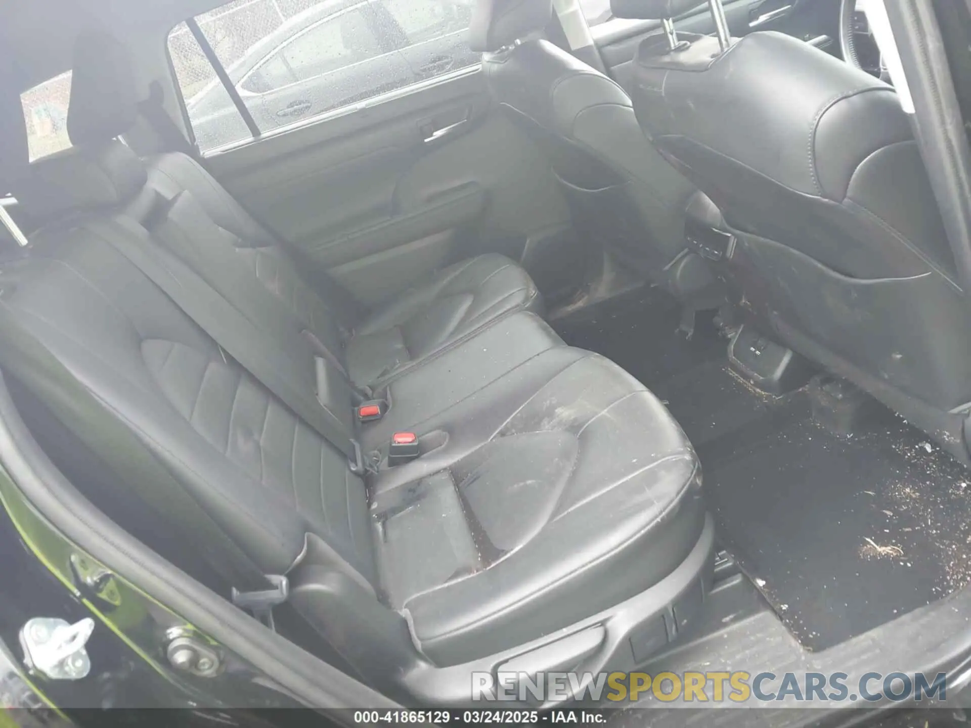 8 Photograph of a damaged car 5TDGZRBH8LS514997 TOYOTA HIGHLANDER 2020