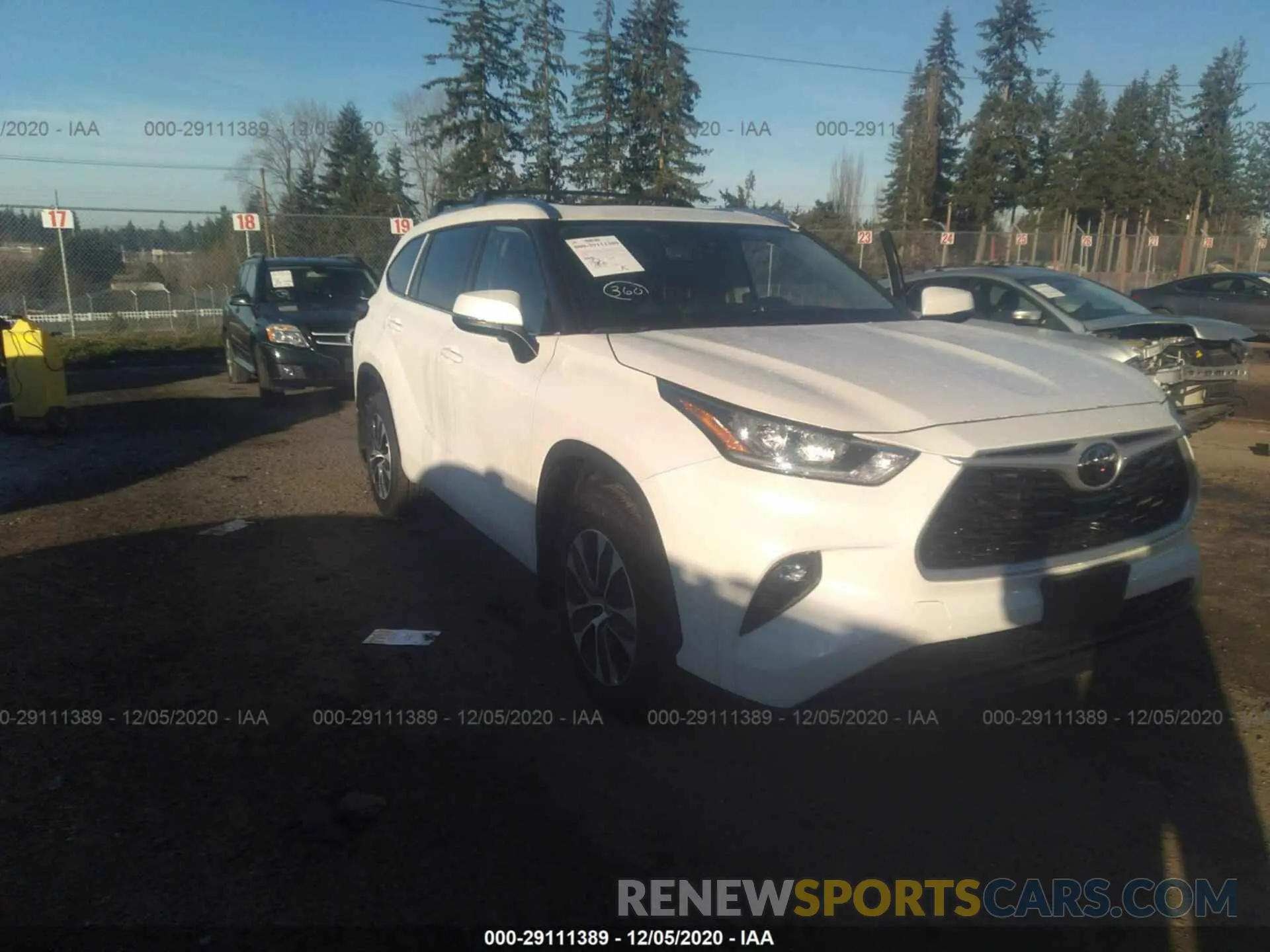 1 Photograph of a damaged car 5TDGZRBH9LS024438 TOYOTA HIGHLANDER 2020