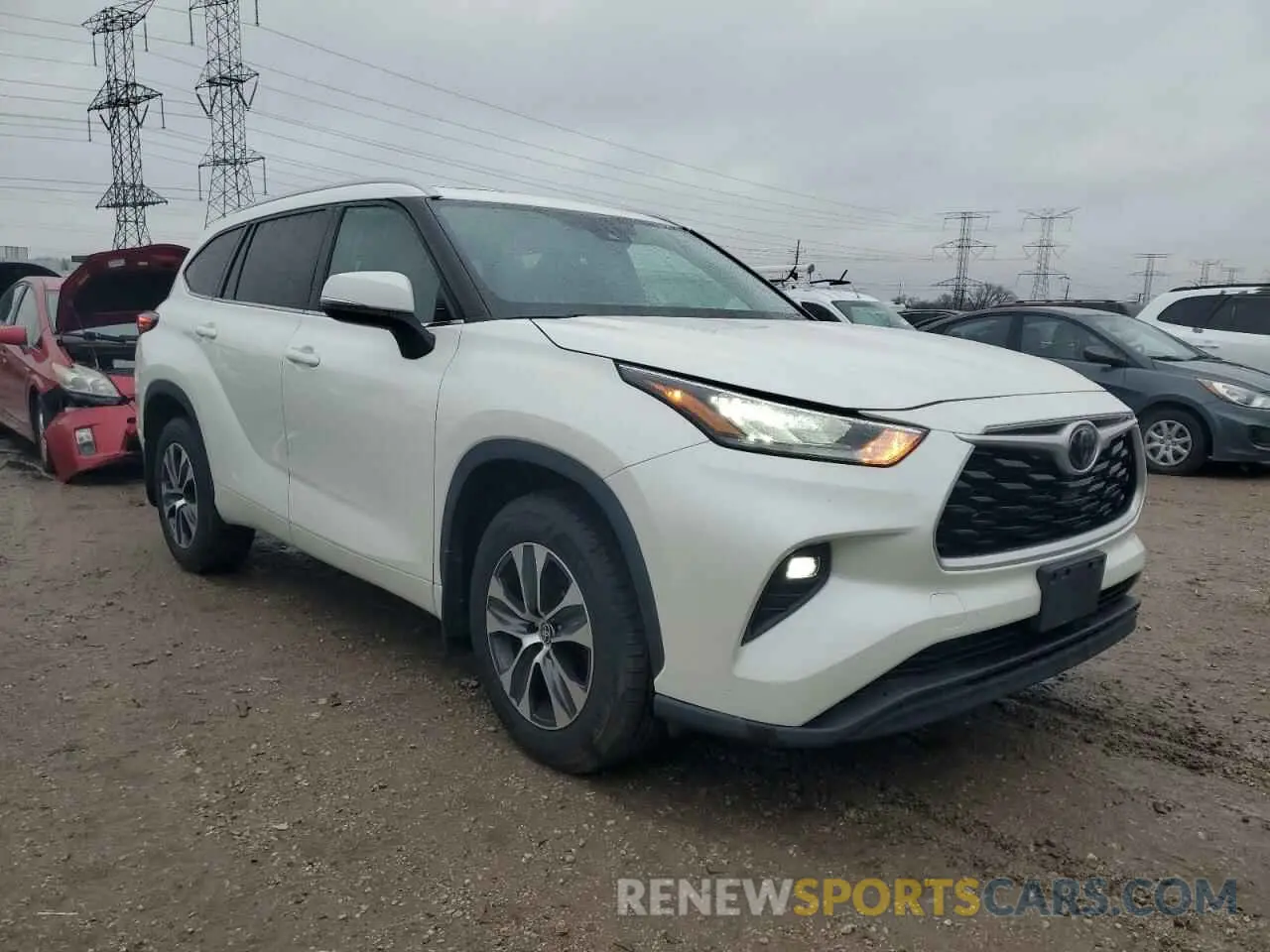 4 Photograph of a damaged car 5TDGZRBHXLS510451 TOYOTA HIGHLANDER 2020
