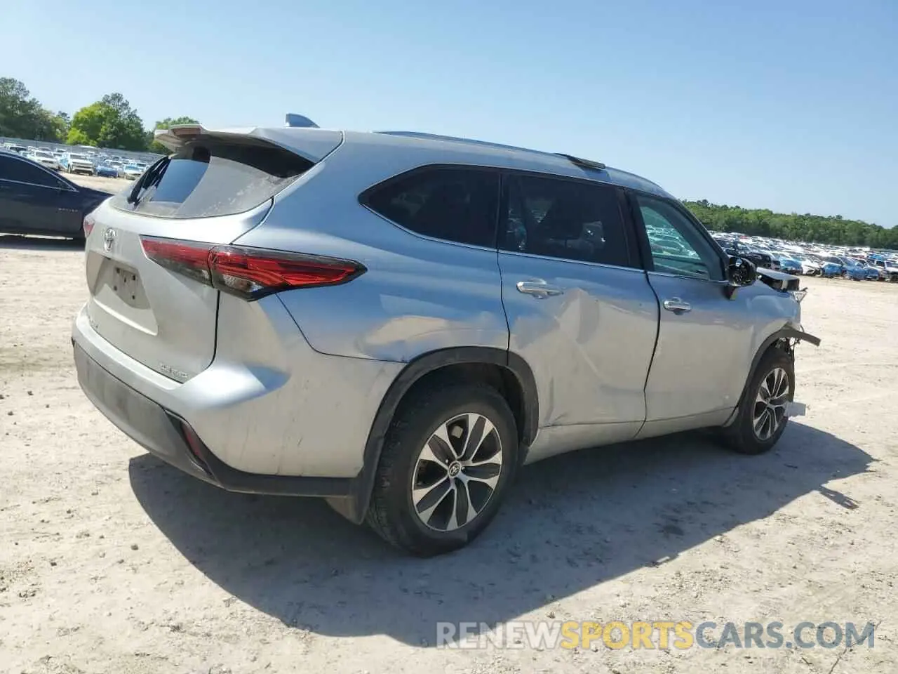 3 Photograph of a damaged car 5TDGZRBHXLS517481 TOYOTA HIGHLANDER 2020