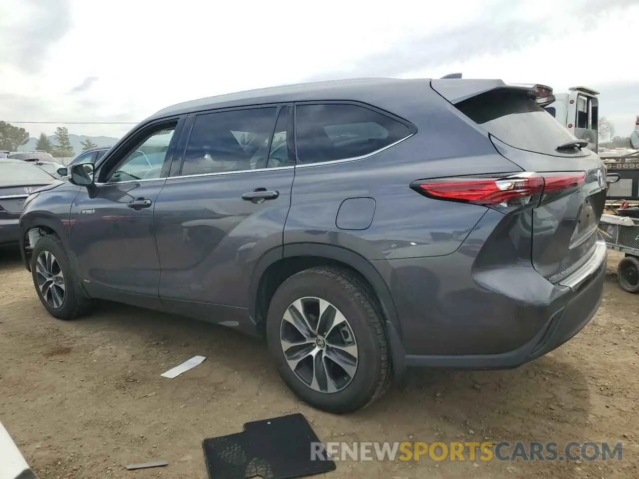 2 Photograph of a damaged car 5TDHBRCH1LS508045 TOYOTA HIGHLANDER 2020