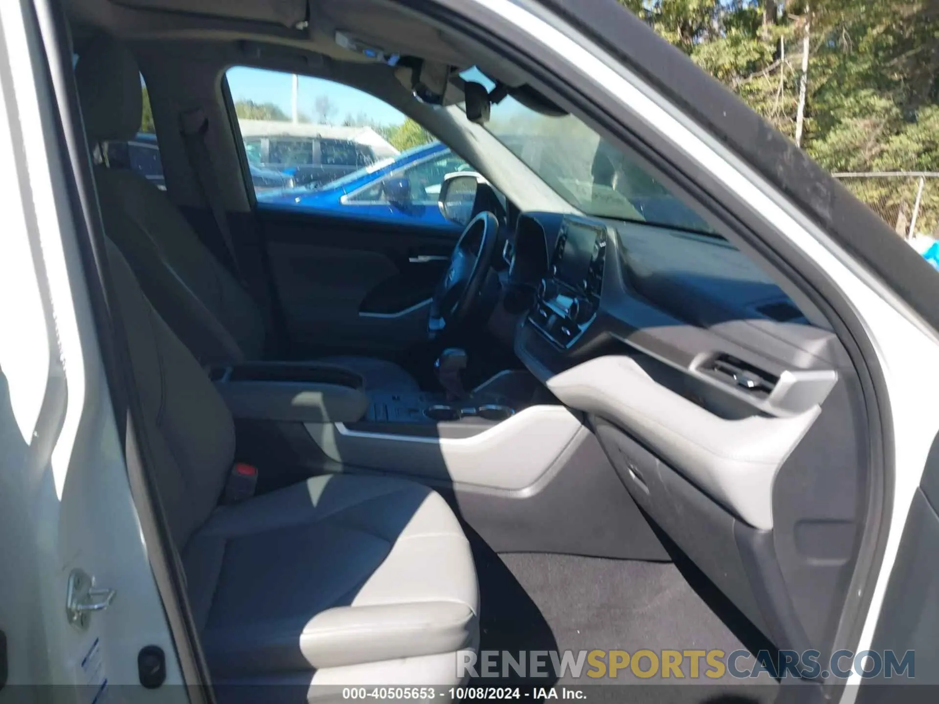 5 Photograph of a damaged car 5TDHBRCH3LS508354 TOYOTA HIGHLANDER 2020
