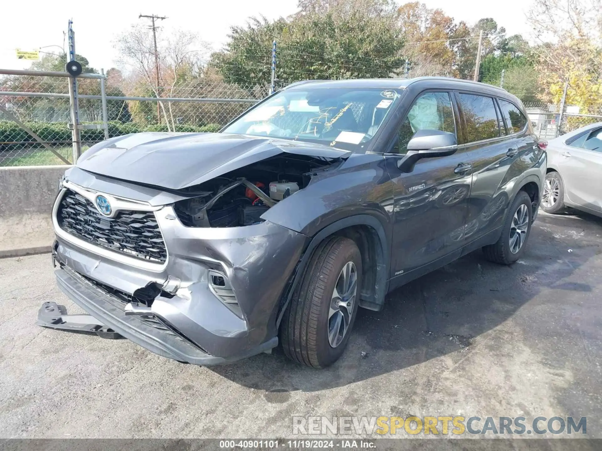 2 Photograph of a damaged car 5TDHBRCH3LS513845 TOYOTA HIGHLANDER 2020