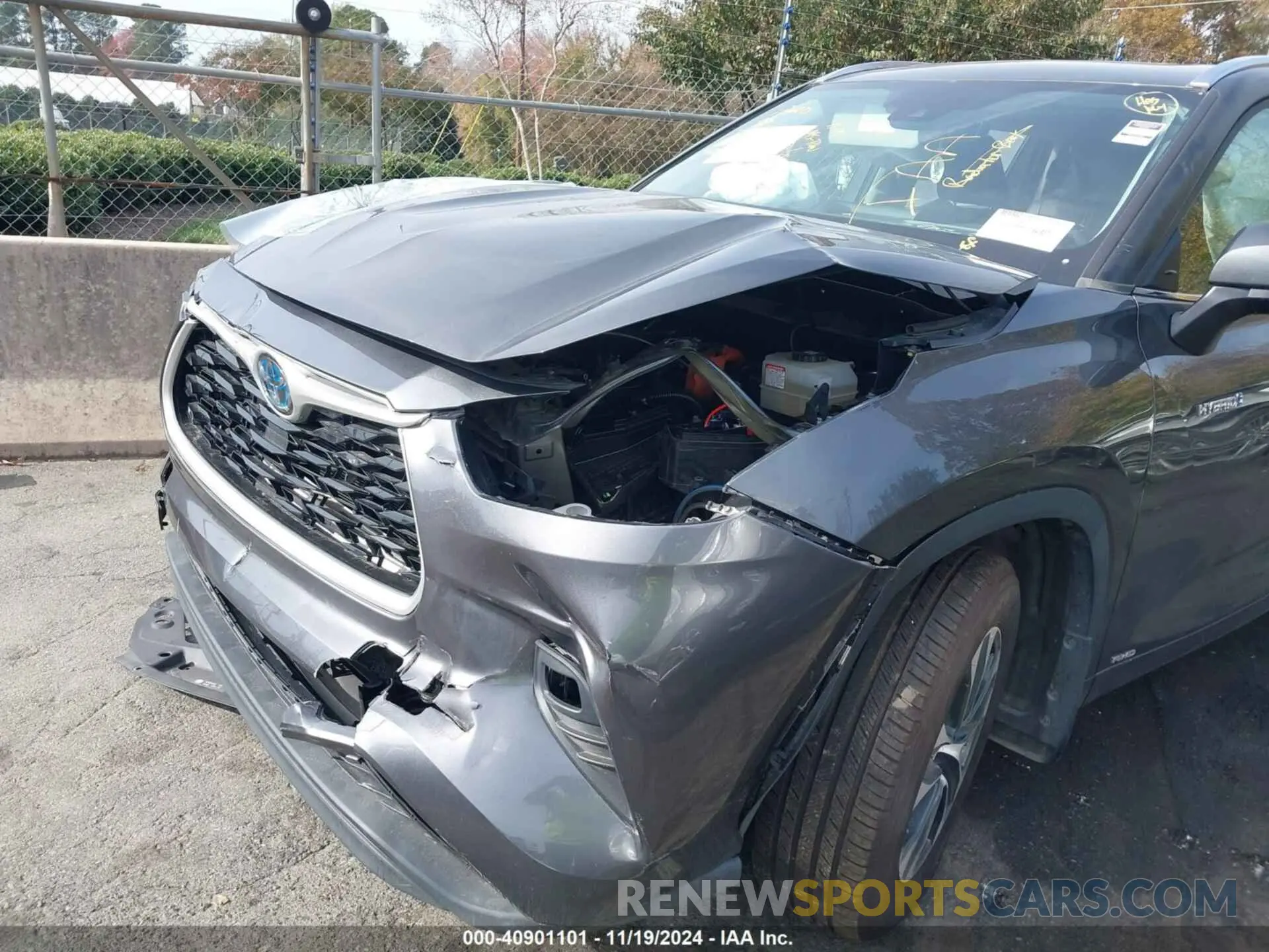 6 Photograph of a damaged car 5TDHBRCH3LS513845 TOYOTA HIGHLANDER 2020