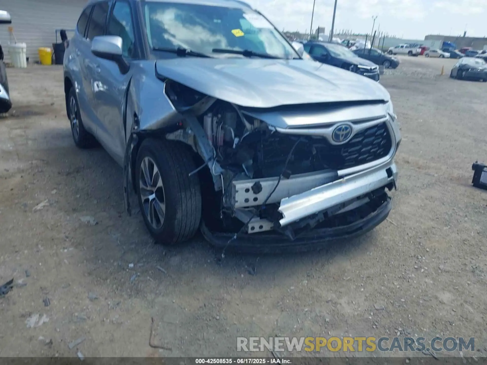 6 Photograph of a damaged car 5TDHBRCH9LS502798 TOYOTA HIGHLANDER 2020