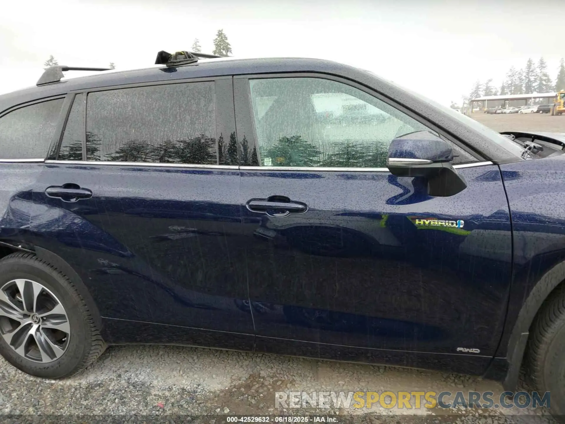 13 Photograph of a damaged car 5TDHBRCH9LS506236 TOYOTA HIGHLANDER 2020