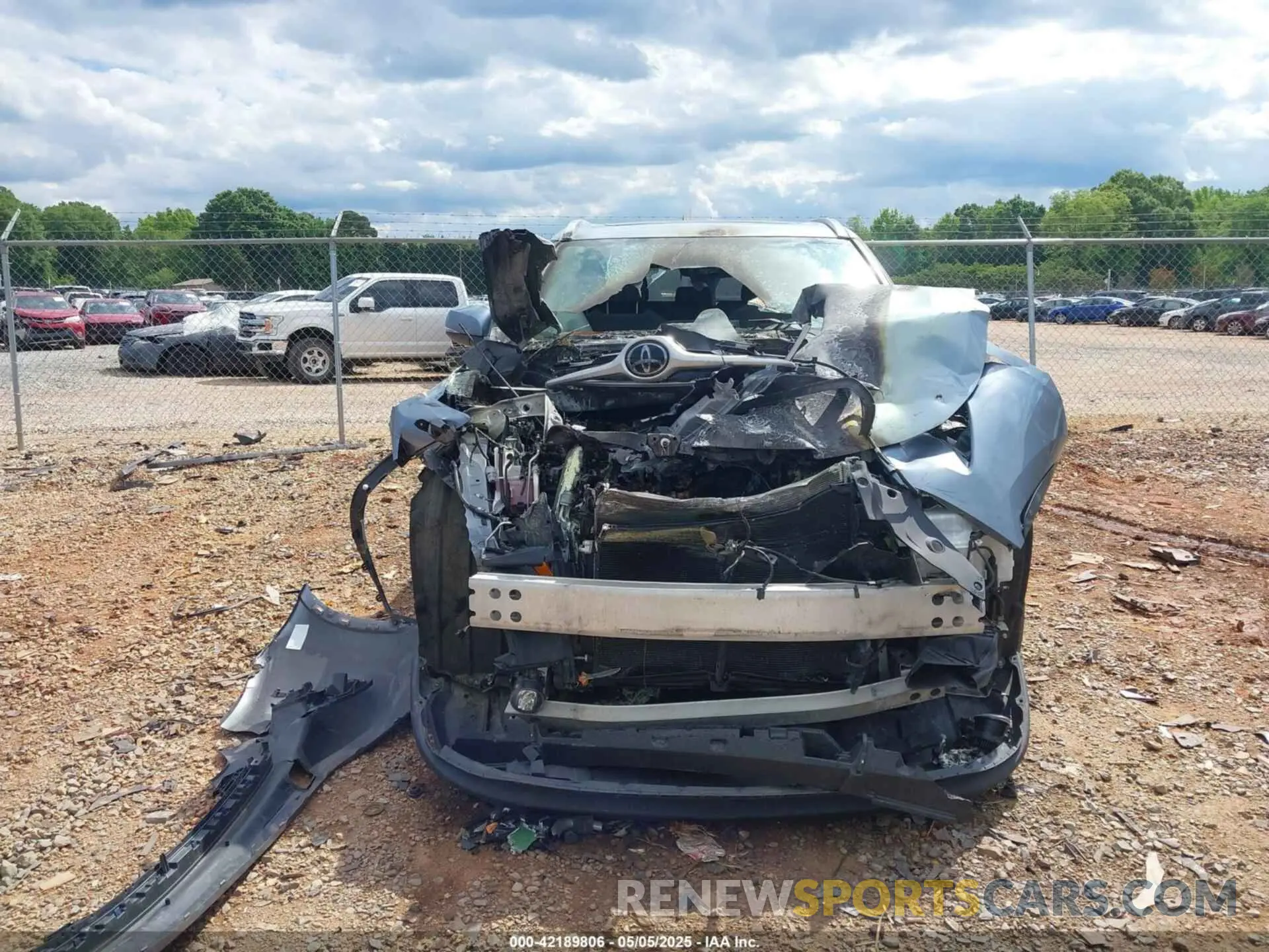 12 Photograph of a damaged car 5TDHZRAHXLS027905 TOYOTA HIGHLANDER 2020