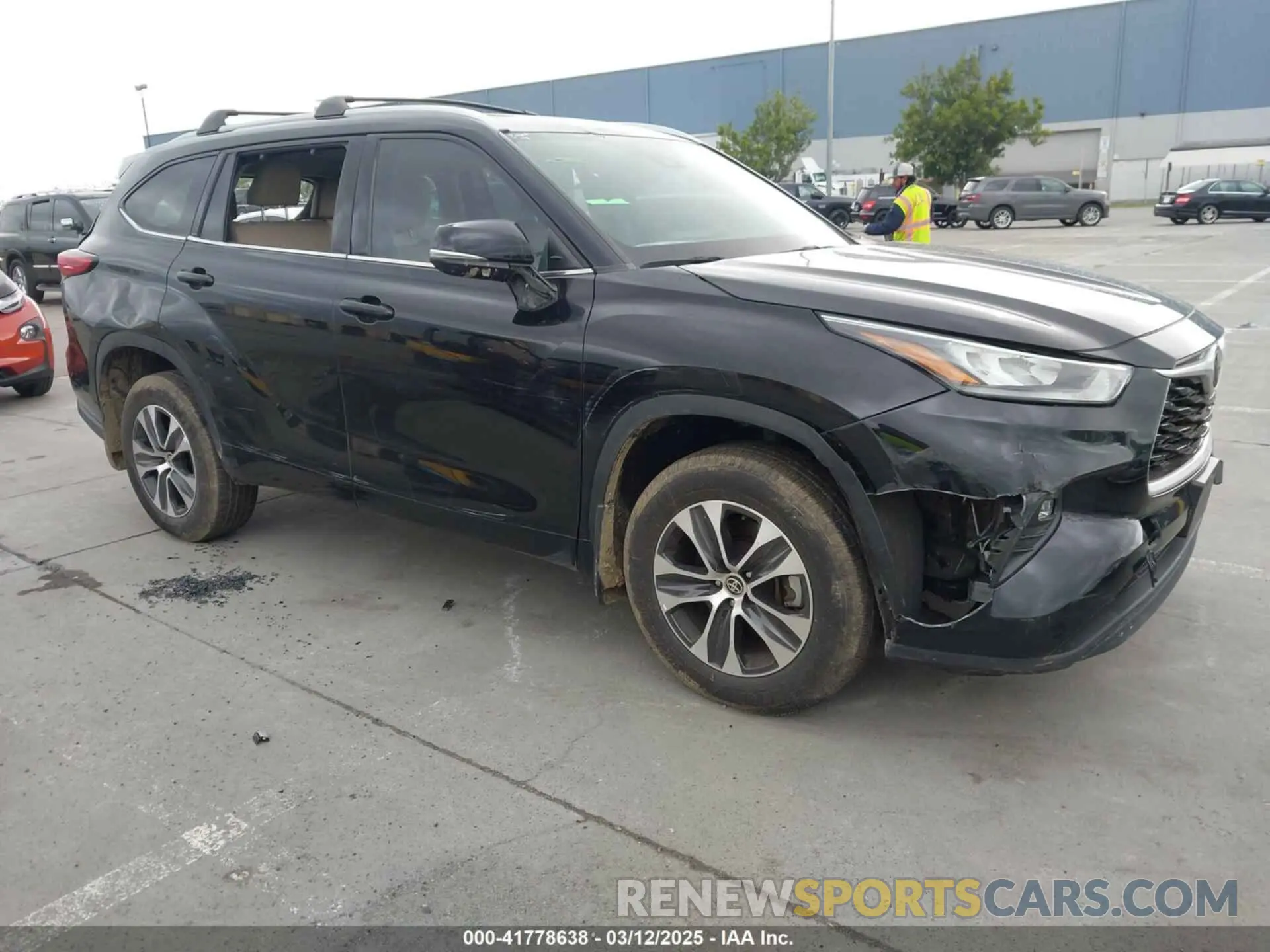 1 Photograph of a damaged car 5TDHZRBH1LS520094 TOYOTA HIGHLANDER 2020
