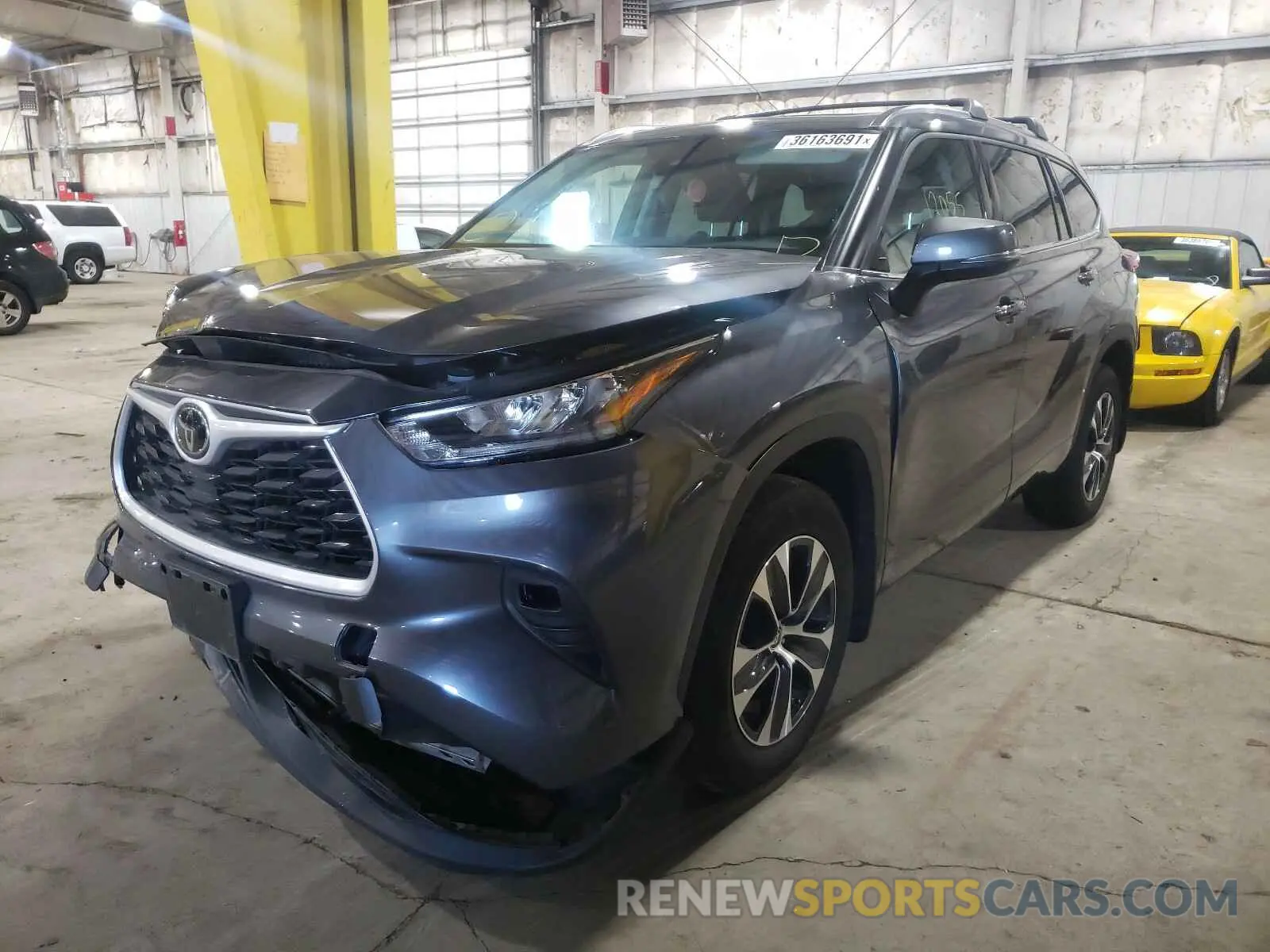 2 Photograph of a damaged car 5TDHZRBH2LS024530 TOYOTA HIGHLANDER 2020