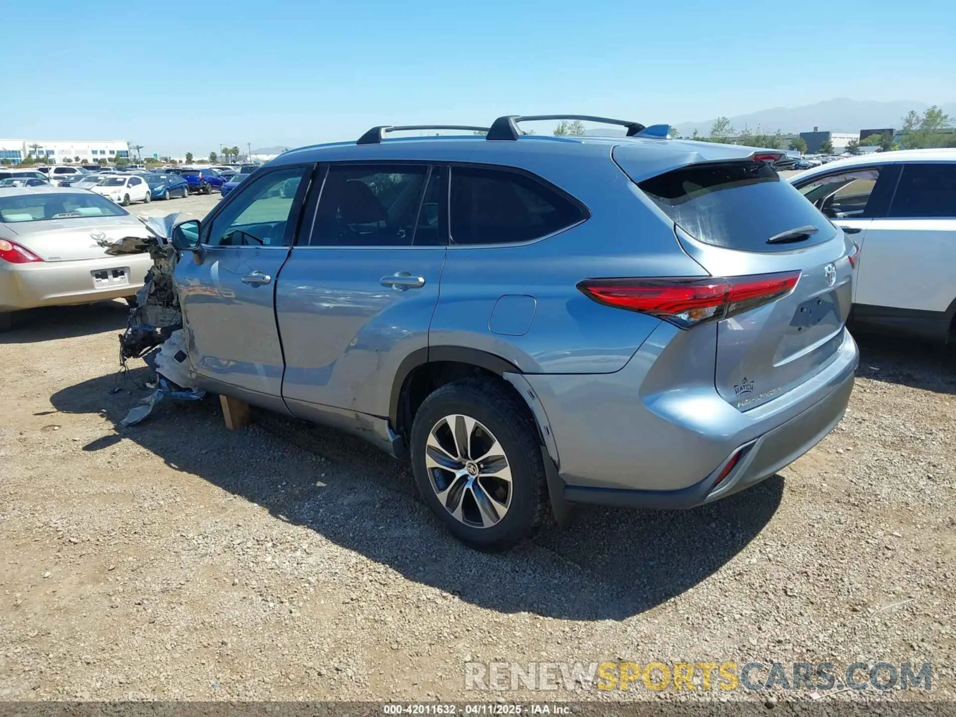 3 Photograph of a damaged car 5TDHZRBH3LS020065 TOYOTA HIGHLANDER 2020