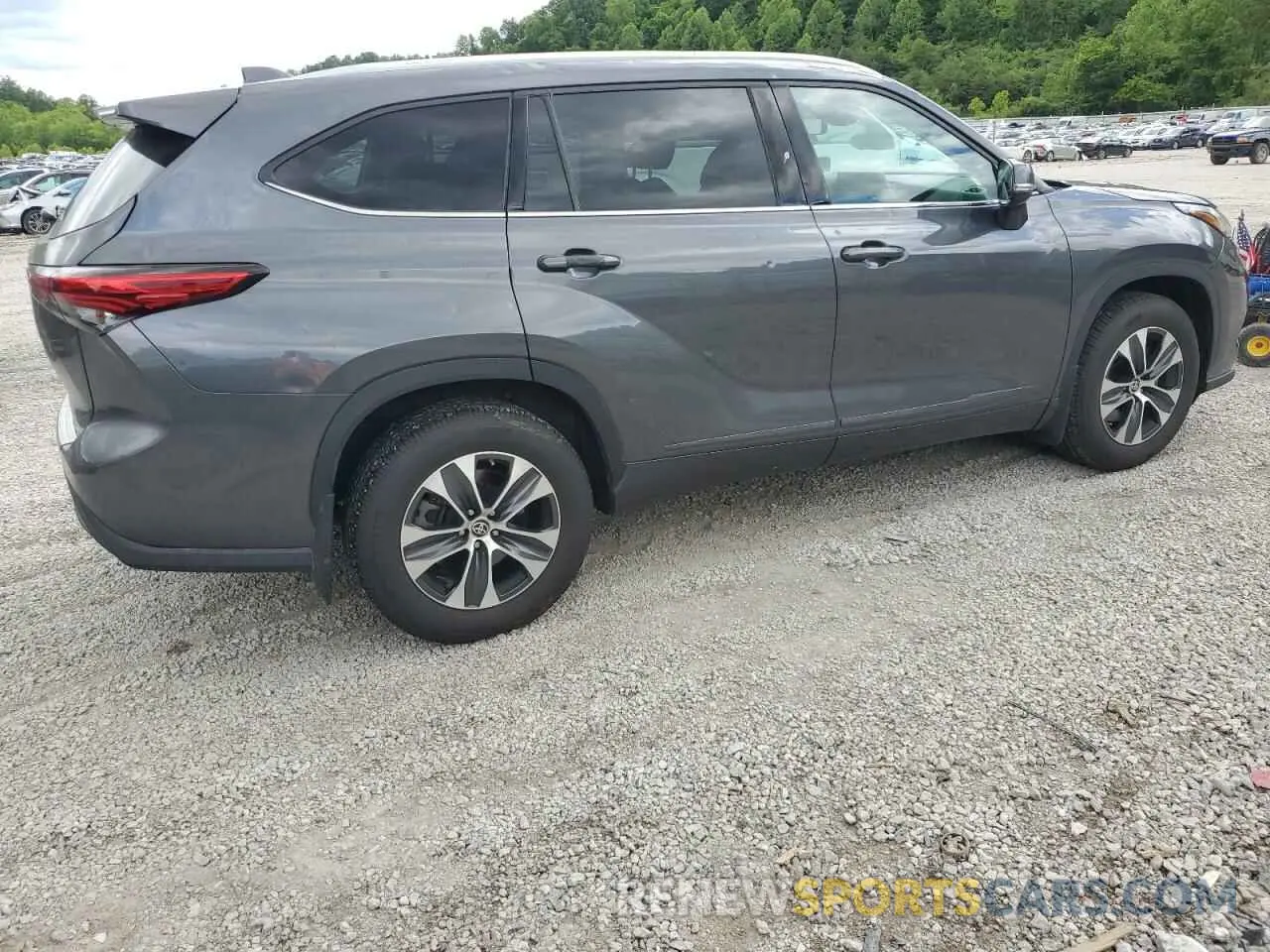 3 Photograph of a damaged car 5TDHZRBH6LS004698 TOYOTA HIGHLANDER 2020