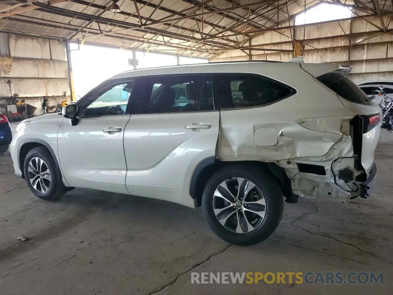 2 Photograph of a damaged car 5TDHZRBH6LS517188 TOYOTA HIGHLANDER 2020