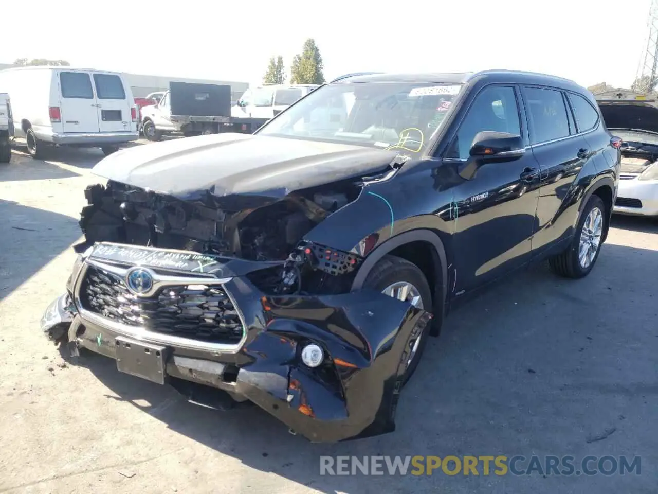 2 Photograph of a damaged car 5TDXBRCH4LS002382 TOYOTA HIGHLANDER 2020