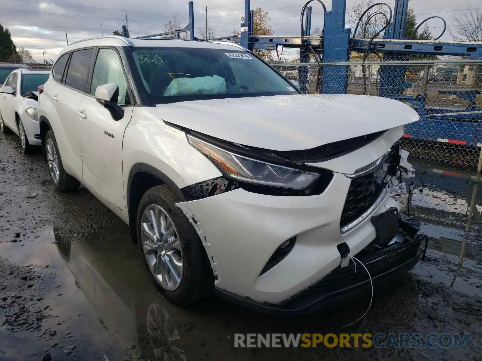 1 Photograph of a damaged car 5TDXBRCH9LS008680 TOYOTA HIGHLANDER 2020