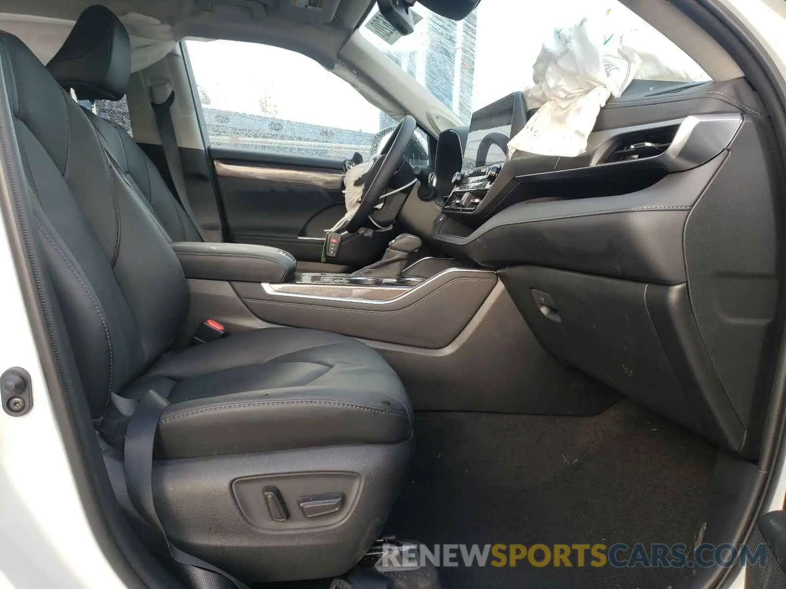 5 Photograph of a damaged car 5TDXBRCH9LS008680 TOYOTA HIGHLANDER 2020