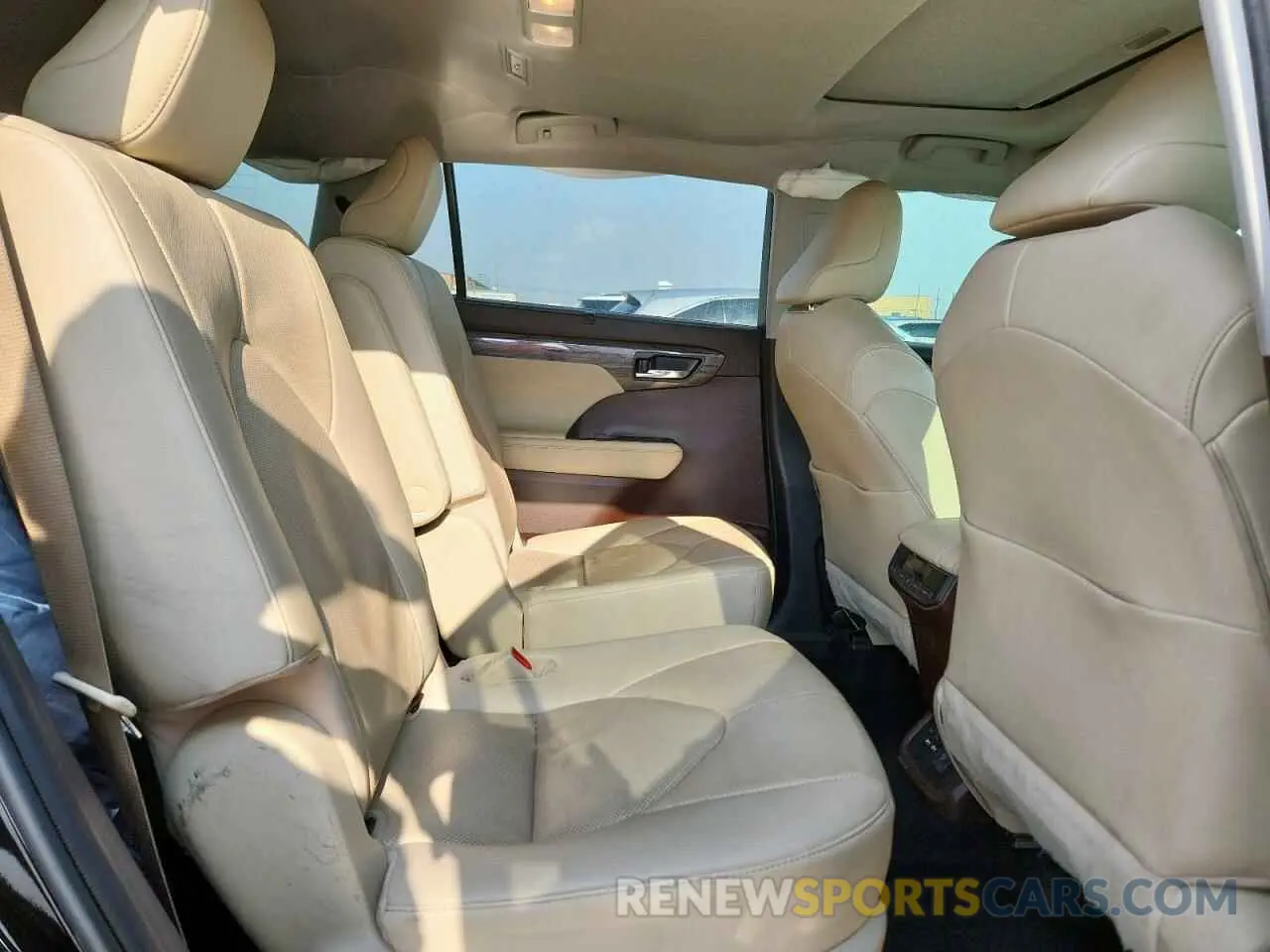 11 Фотография поврежденного автомобиля 5TDYZRAH2LS002822 TOYOTA HIGHLANDER 2020