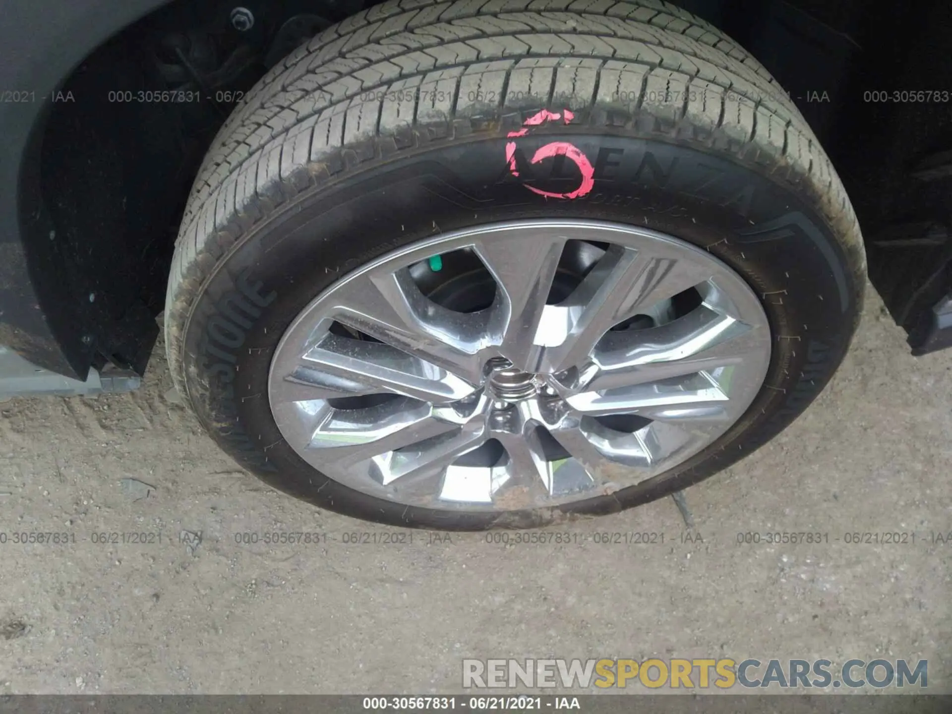 13 Photograph of a damaged car 5TDYZRAH2LS029552 TOYOTA HIGHLANDER 2020