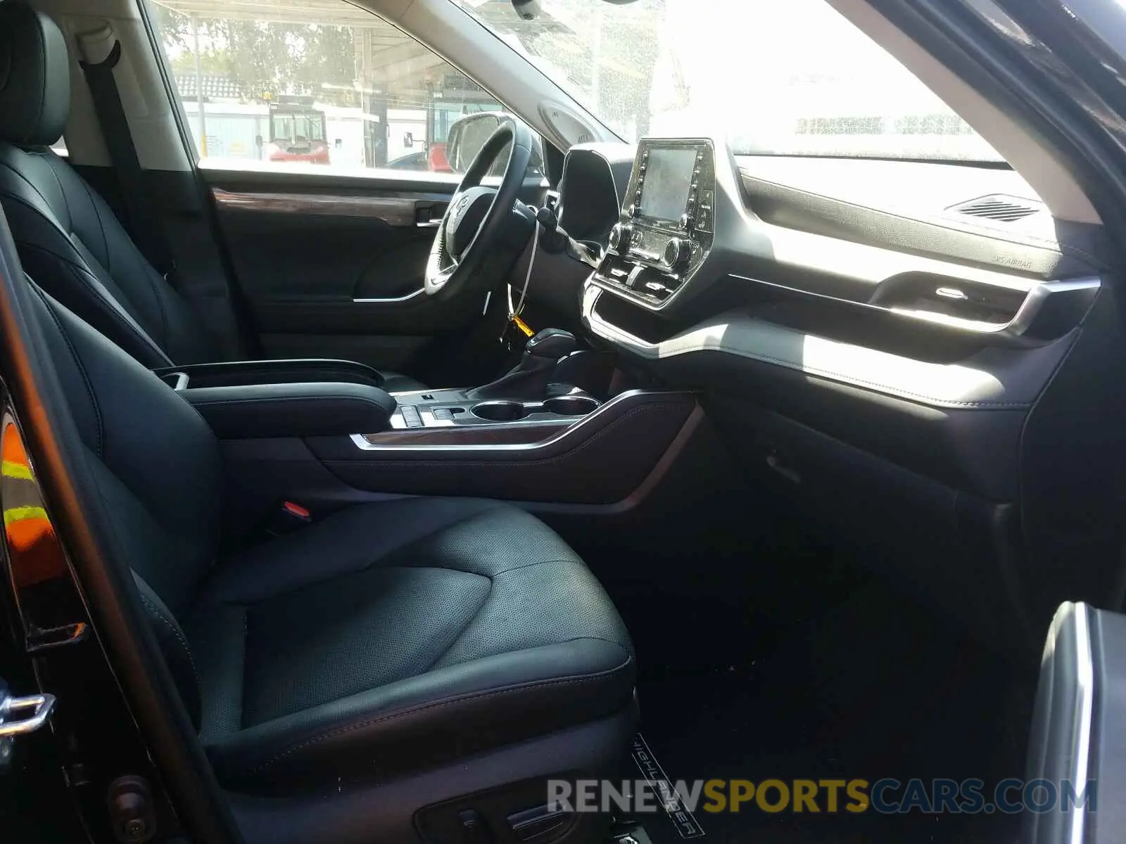 5 Photograph of a damaged car 5TDYZRAH3LS006734 TOYOTA HIGHLANDER 2020