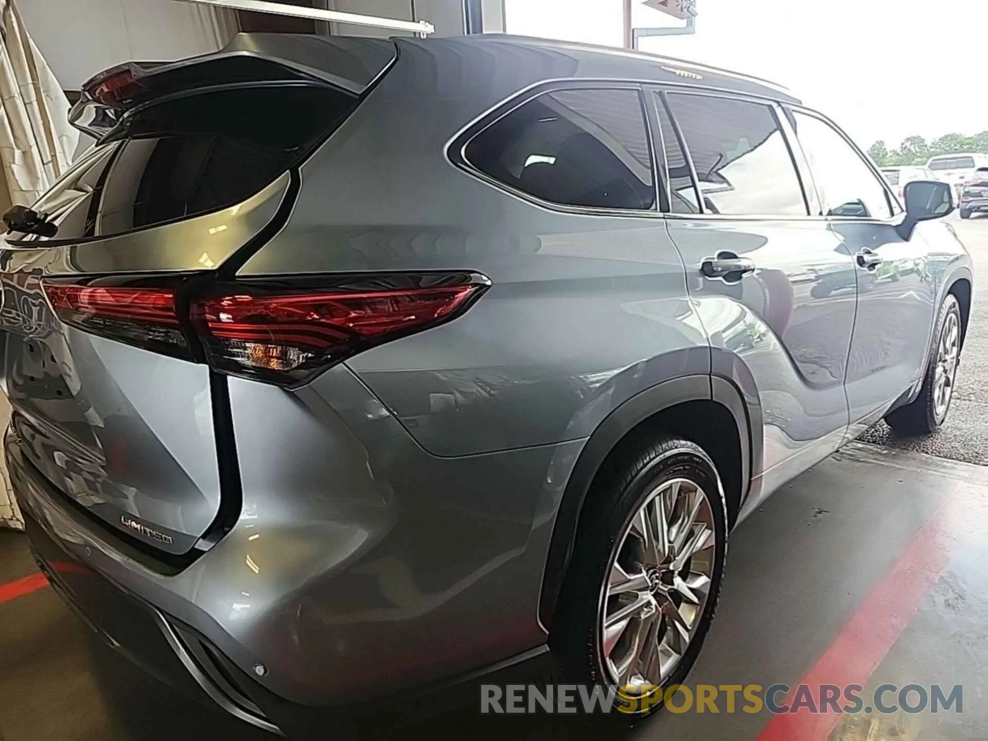17 Фотография поврежденного автомобиля 5TDYZRAH4LS003292 TOYOTA HIGHLANDER 2020