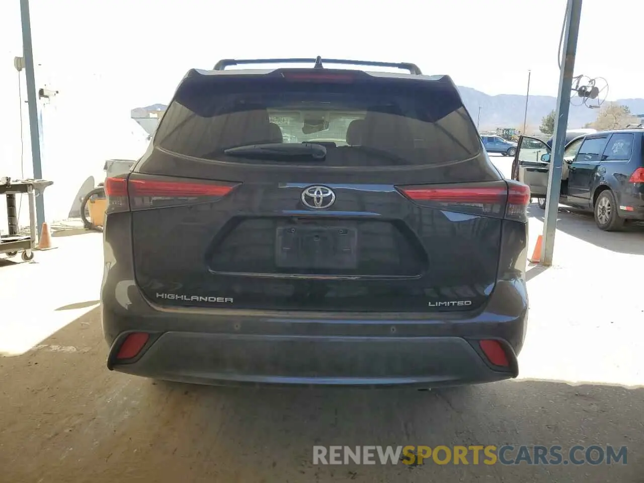 6 Photograph of a damaged car 5TDYZRAH7LS016179 TOYOTA HIGHLANDER 2020