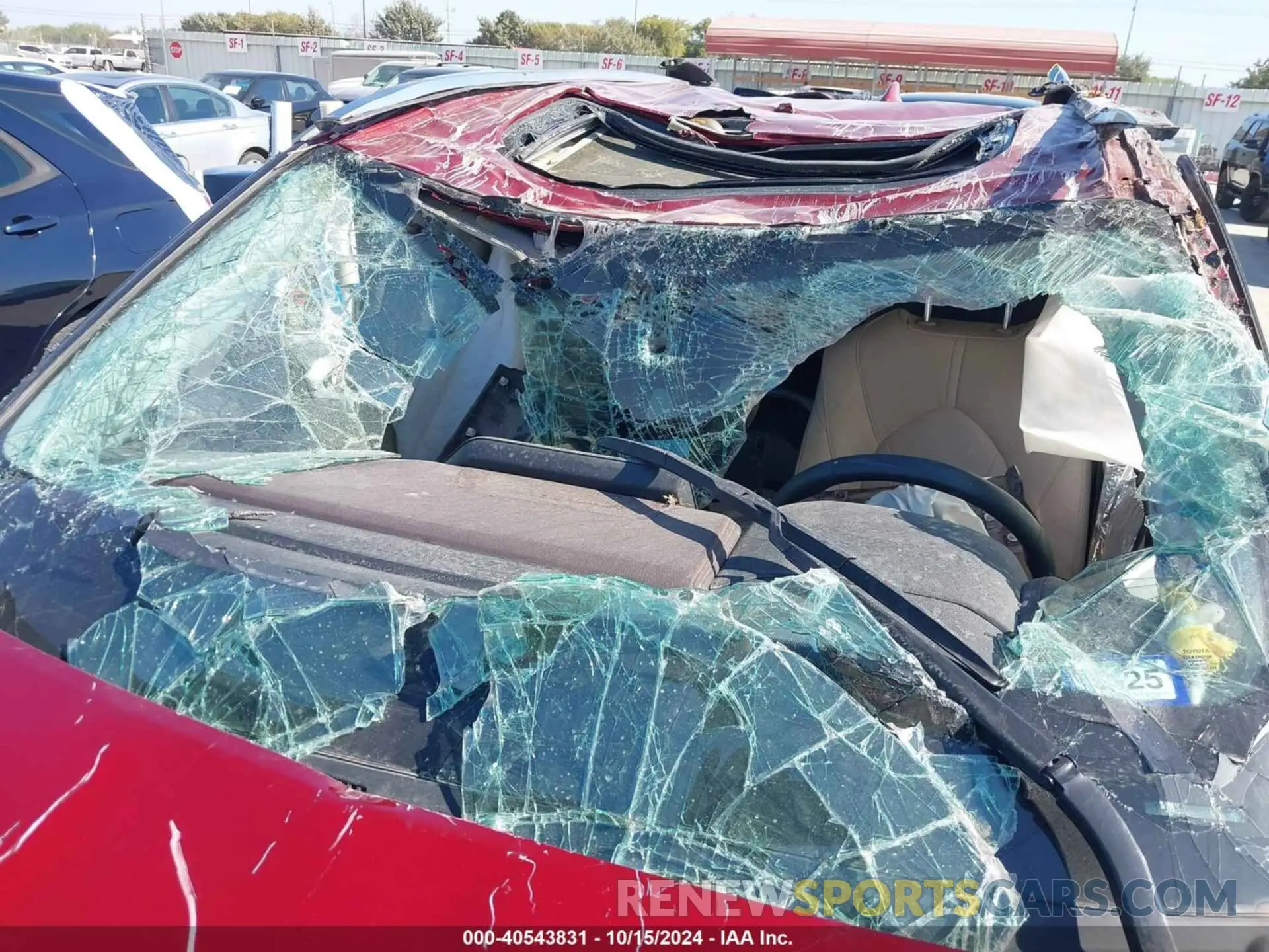 11 Photograph of a damaged car 5TDYZRAH9LS009783 TOYOTA HIGHLANDER 2020