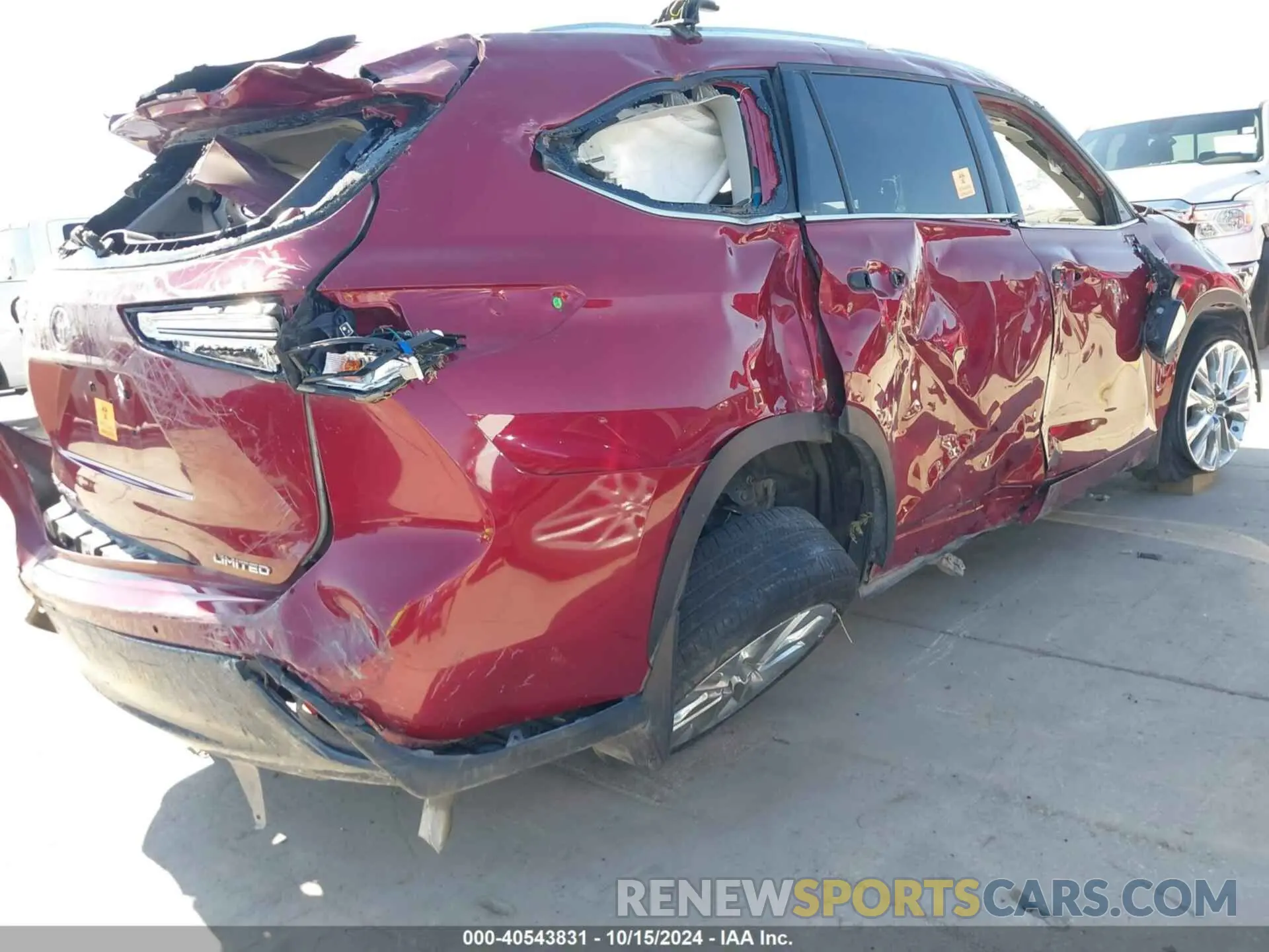 14 Photograph of a damaged car 5TDYZRAH9LS009783 TOYOTA HIGHLANDER 2020