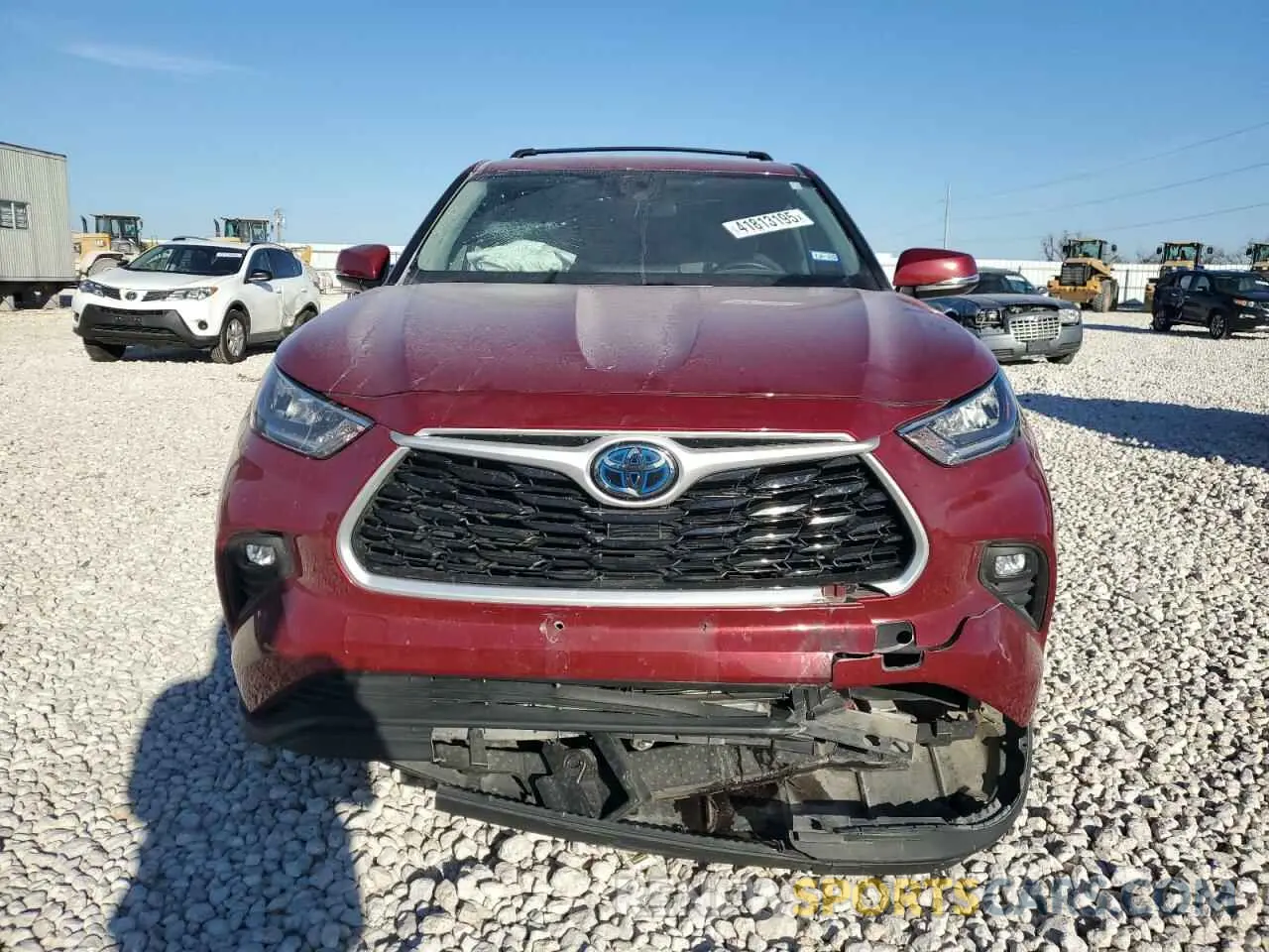 5 Photograph of a damaged car 5TDZARAH7LS500218 TOYOTA HIGHLANDER 2020