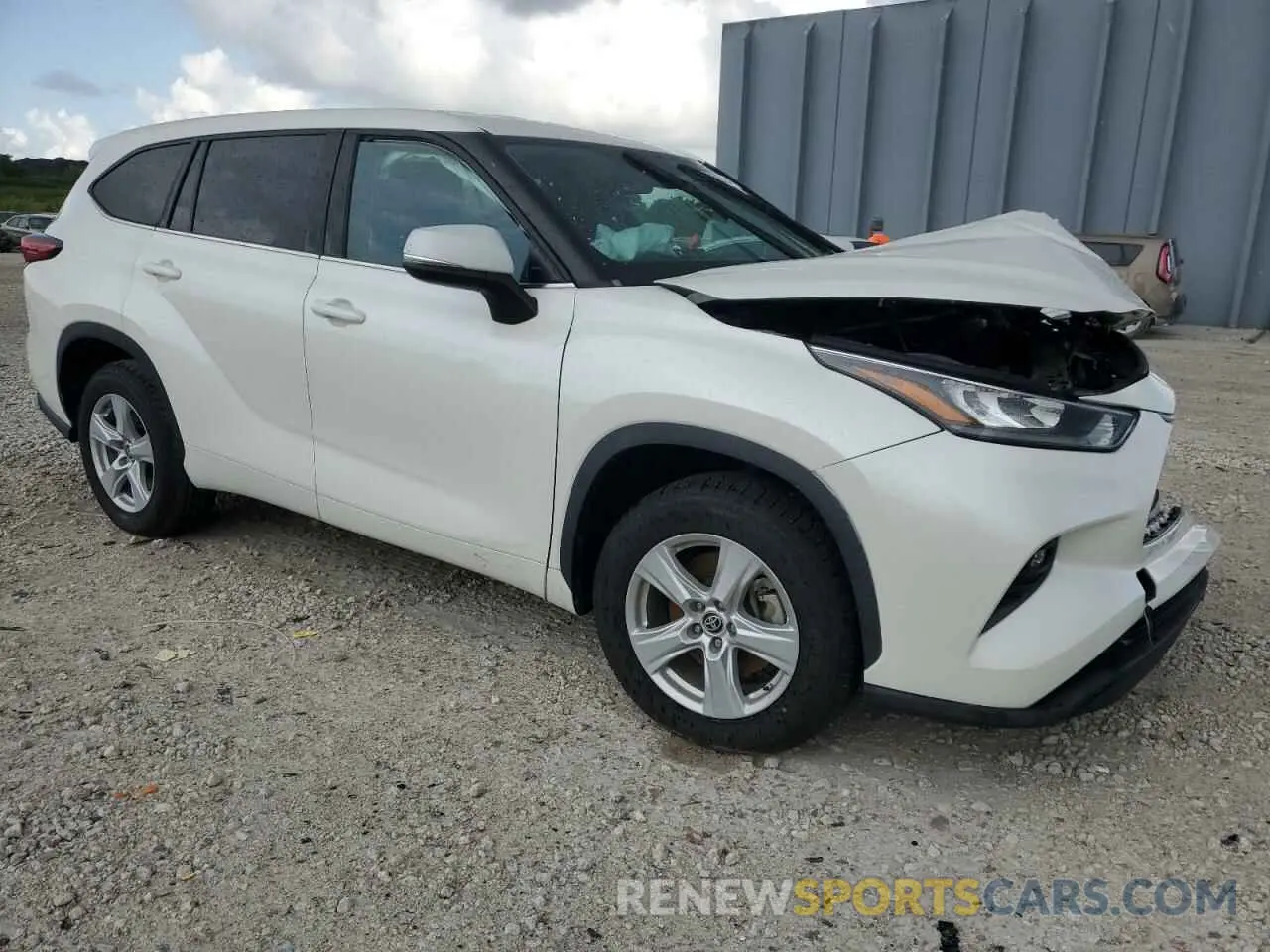 4 Photograph of a damaged car 5TDZZRAH2LS510230 TOYOTA HIGHLANDER 2020